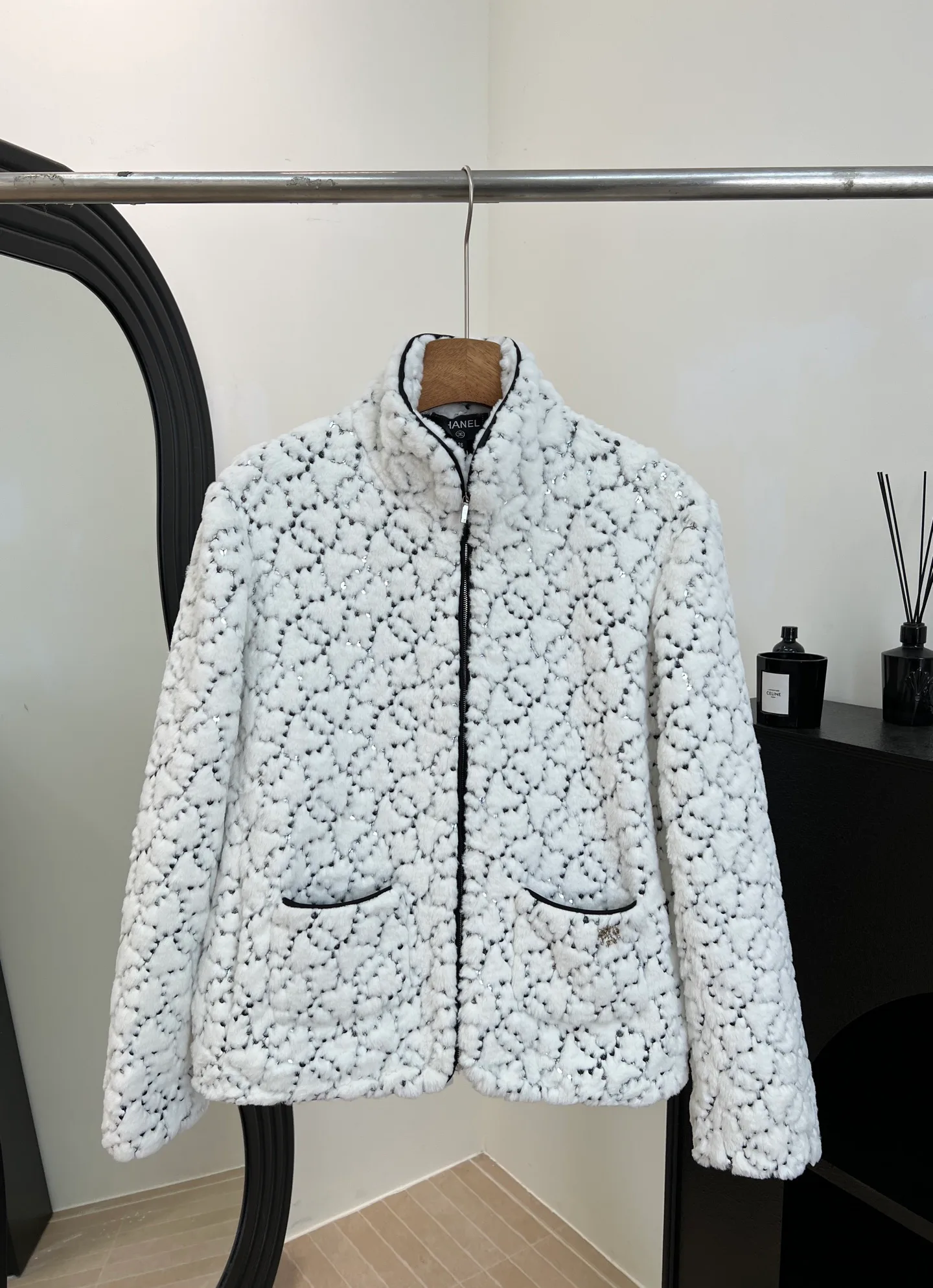 Куртки И Пуховики Женские Chanel 441557