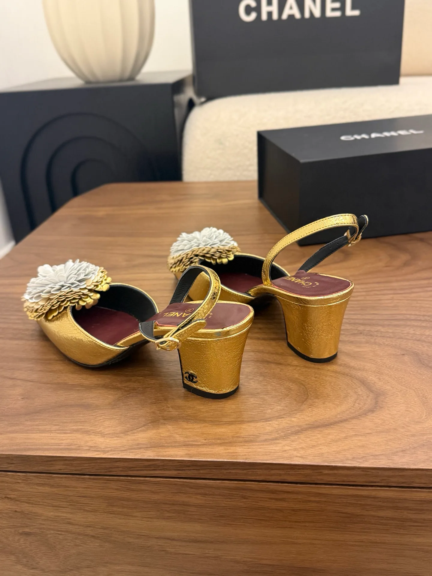 Сандалии Женские Chanel 13444911