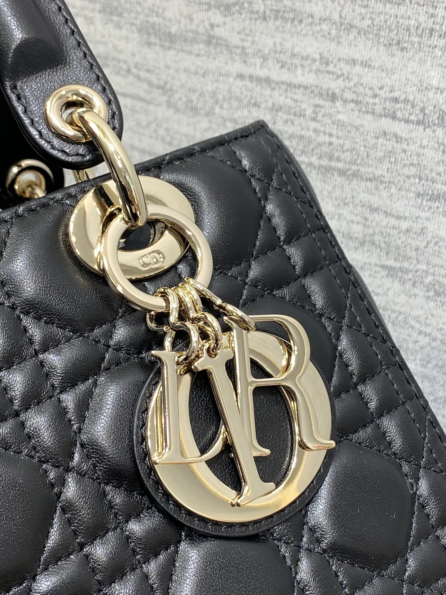 Классические Сумки Женские Christian Dior 11685138