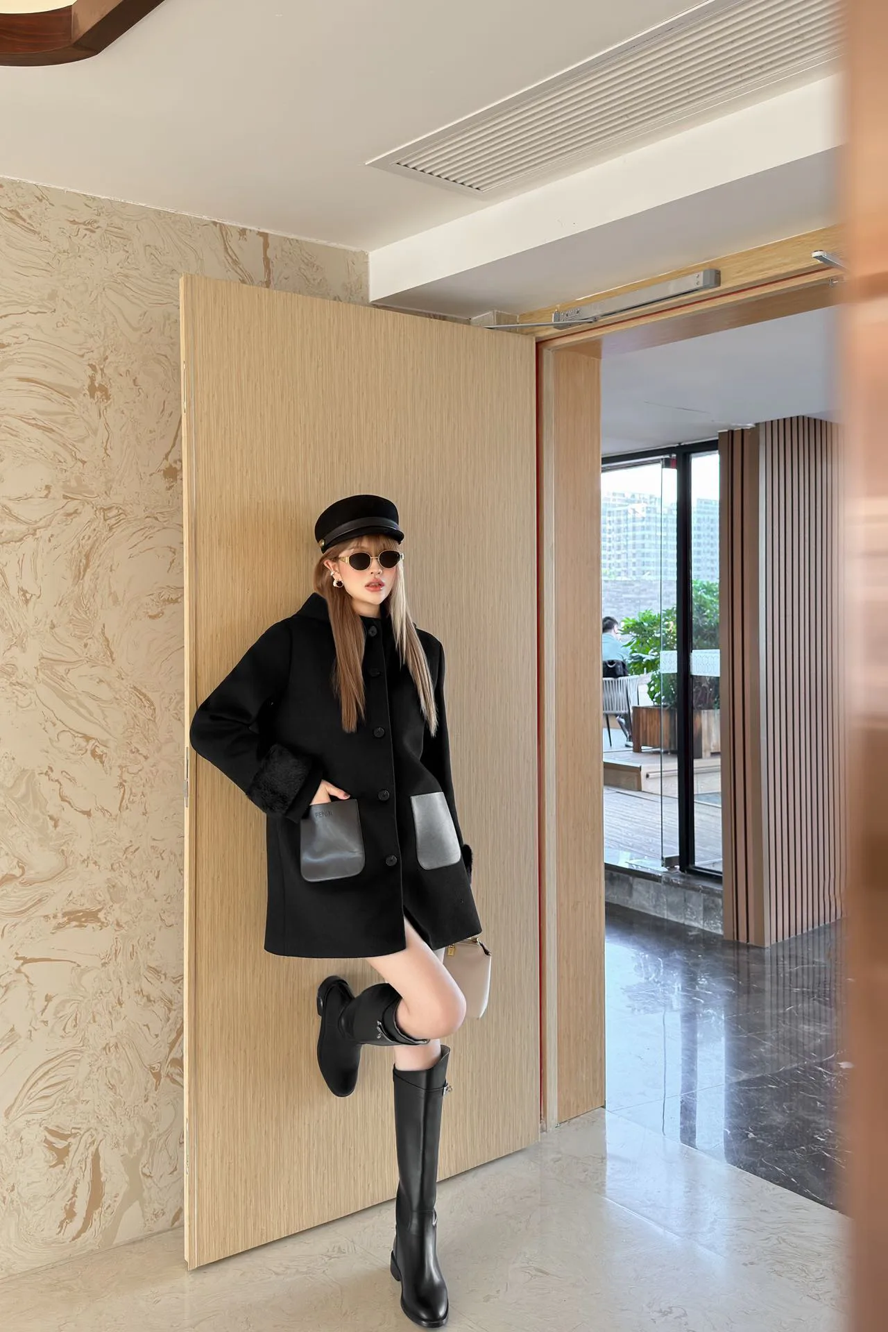 Куртки И Пуховики Женские Fendi 598232