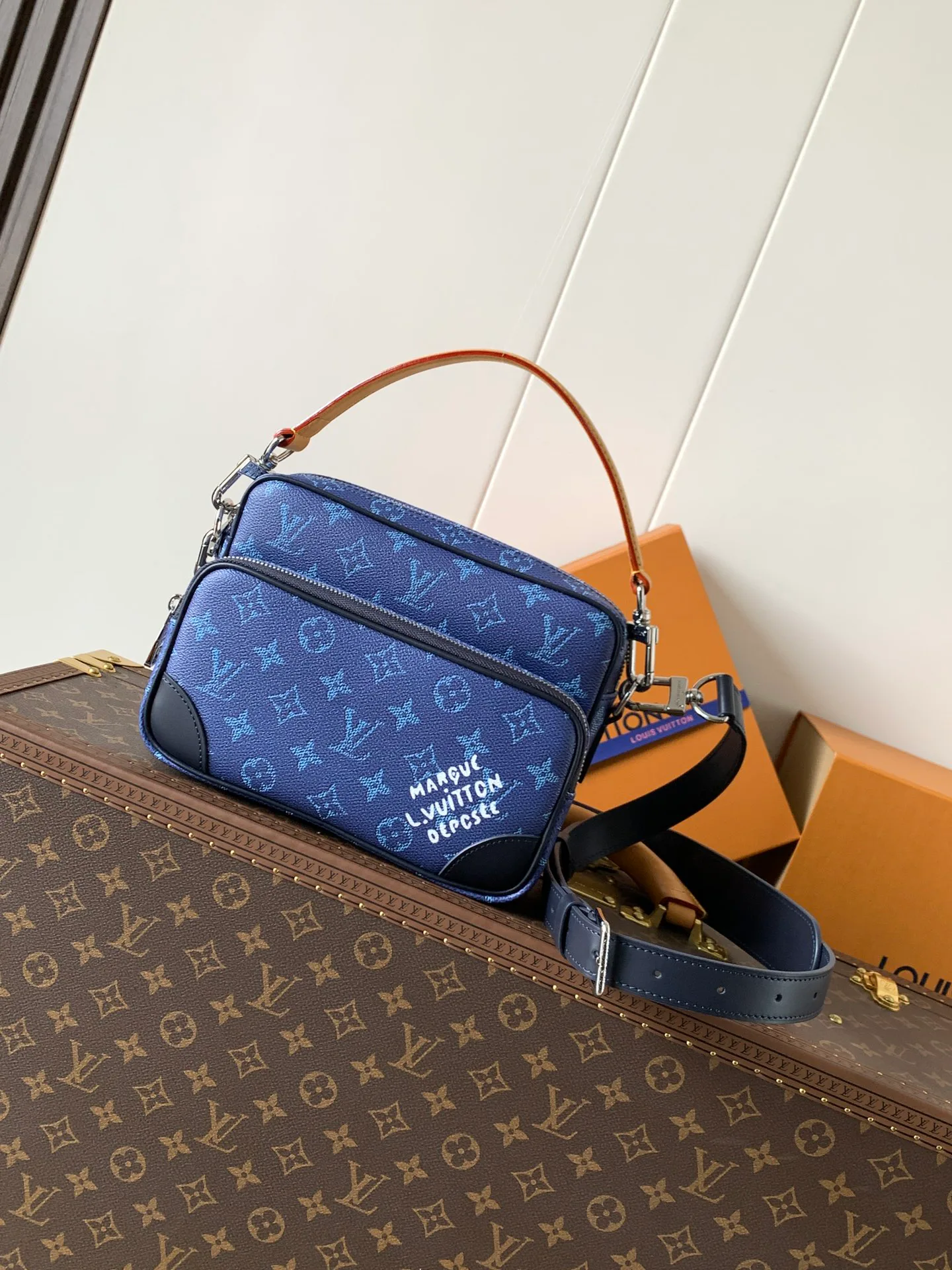 Сумки На Ремне Женские Louis Vuitton 11704171