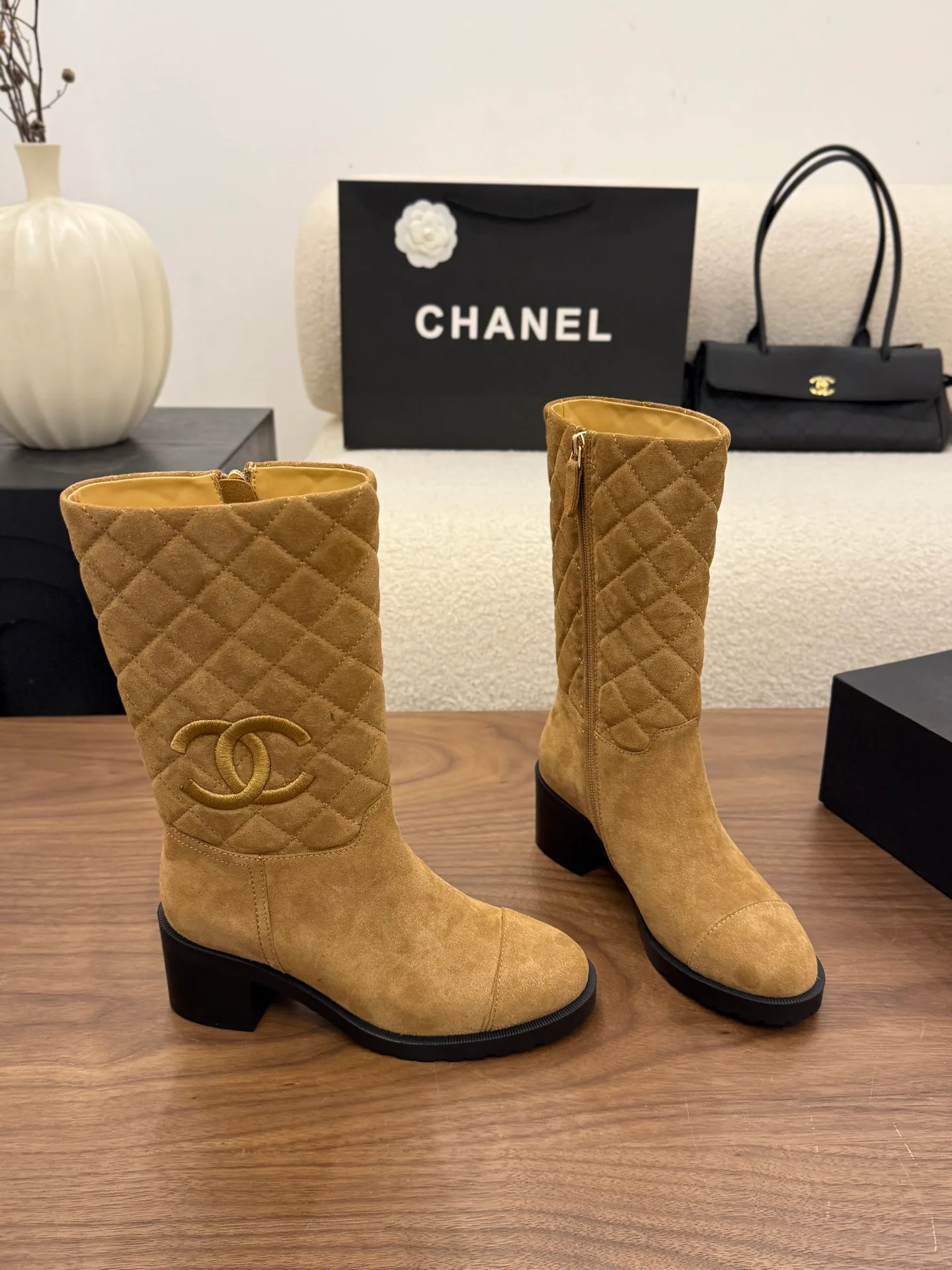 Сапоги Женские Chanel 19050164