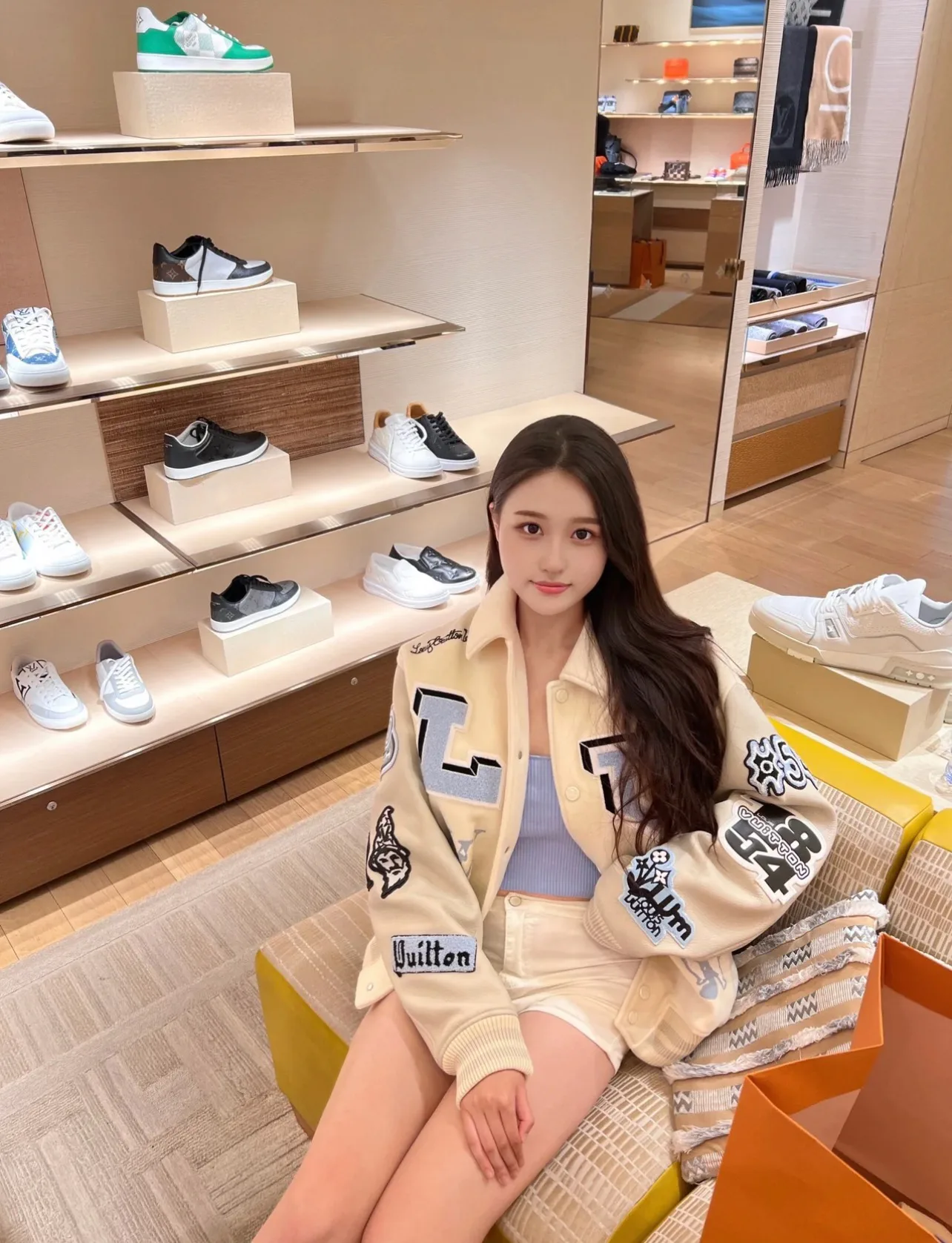 Куртки Женские Louis Vuitton Куртки Женские Louis Vuitton