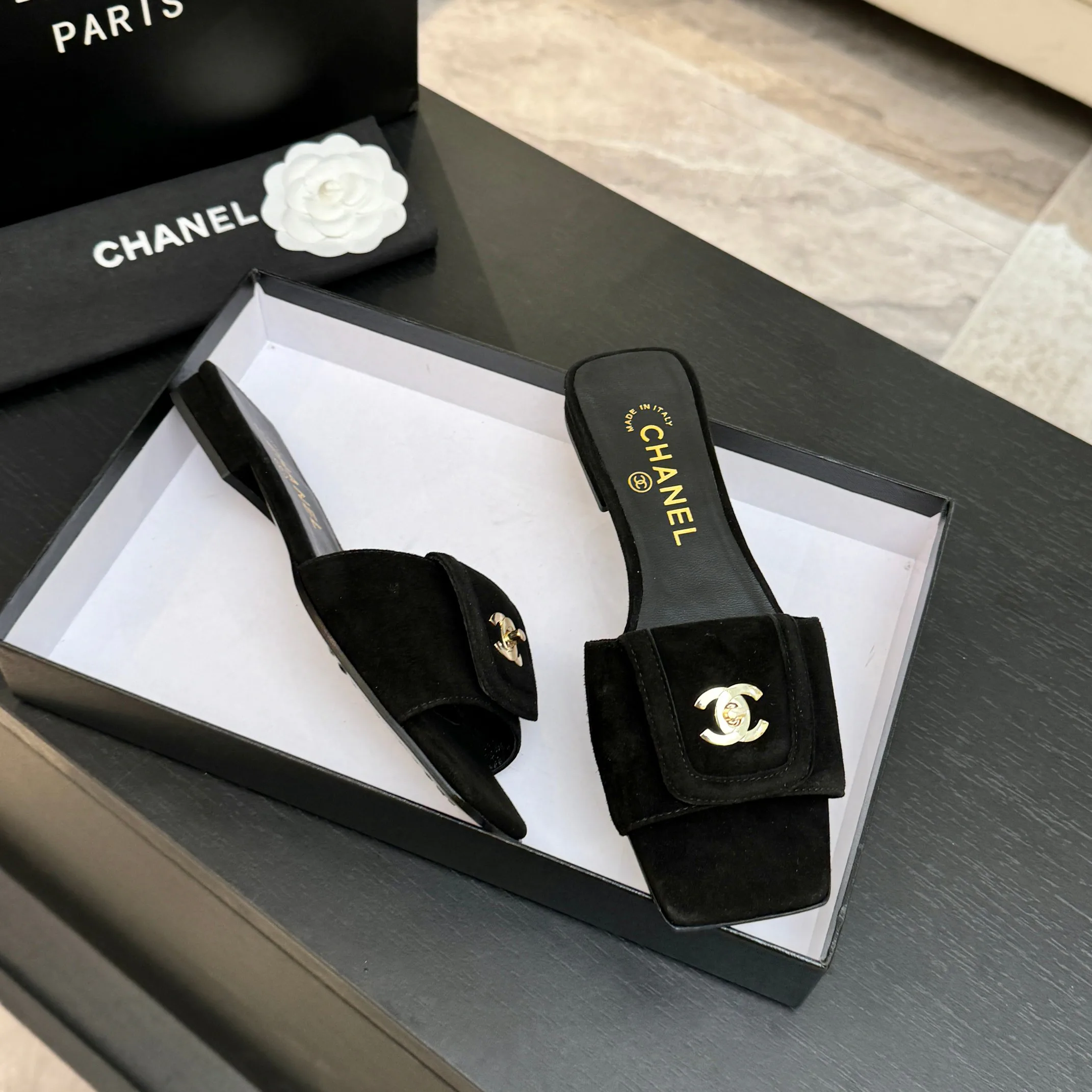 Шлепанцы Женские Chanel 12208627