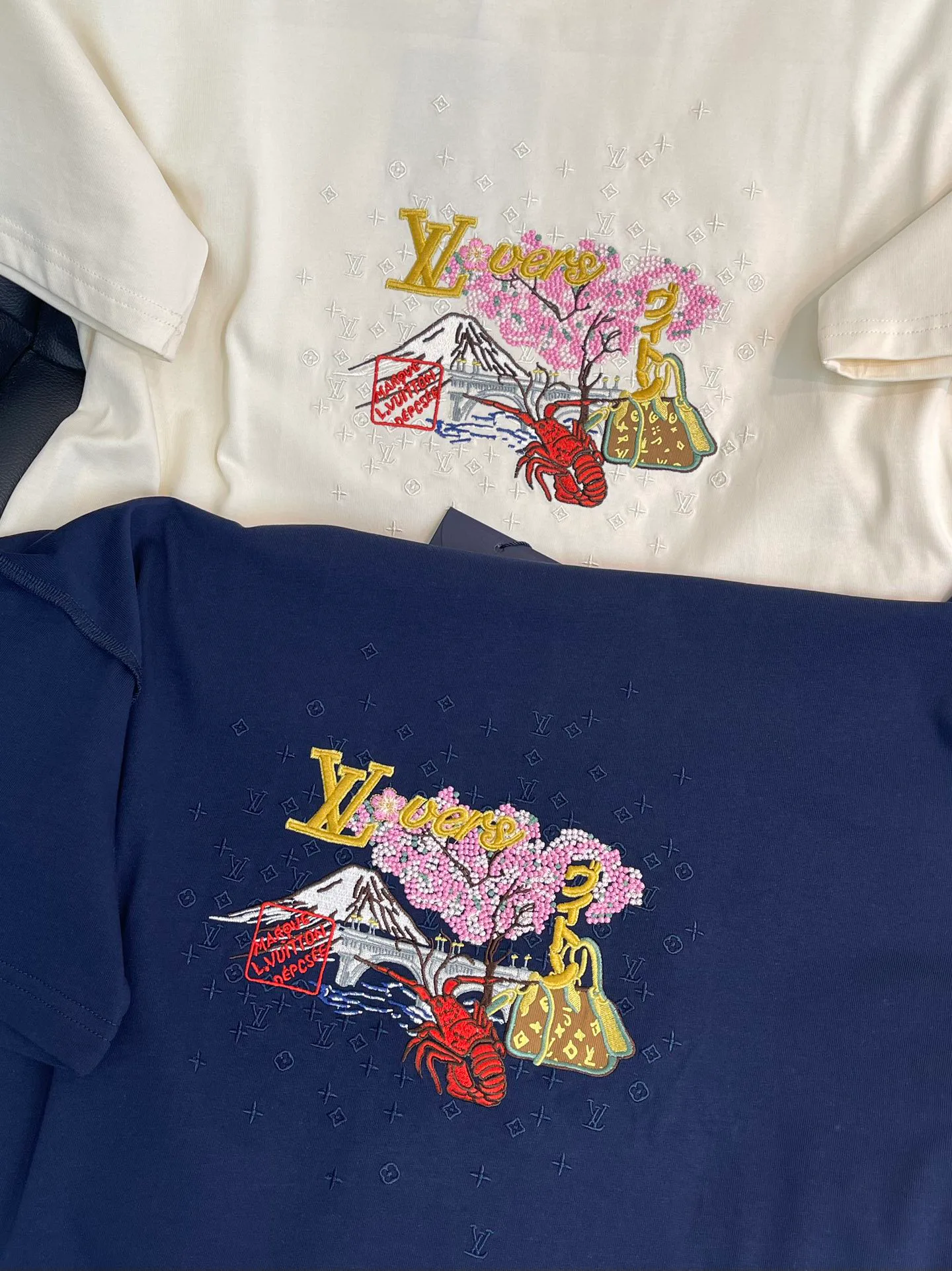 Футболки Женские Louis Vuitton 3891064