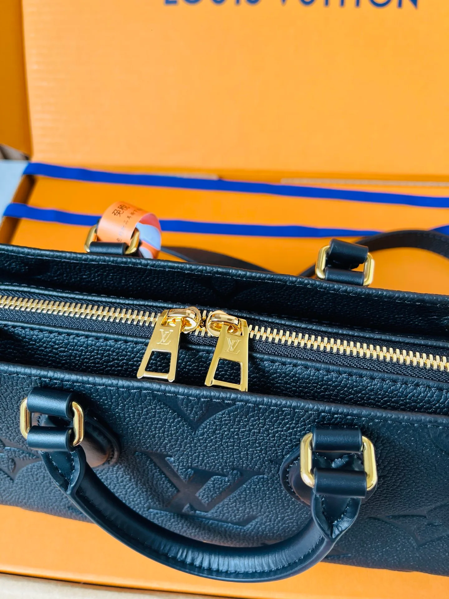 Классические Сумки Женские Louis Vuitton 12860030