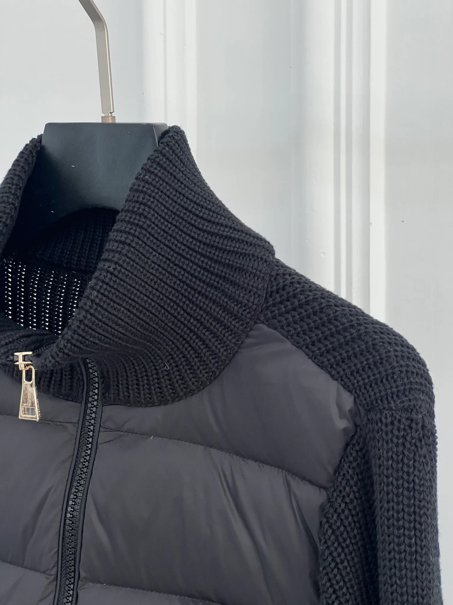 Куртки И Пуховики Женские Moncler 18416252