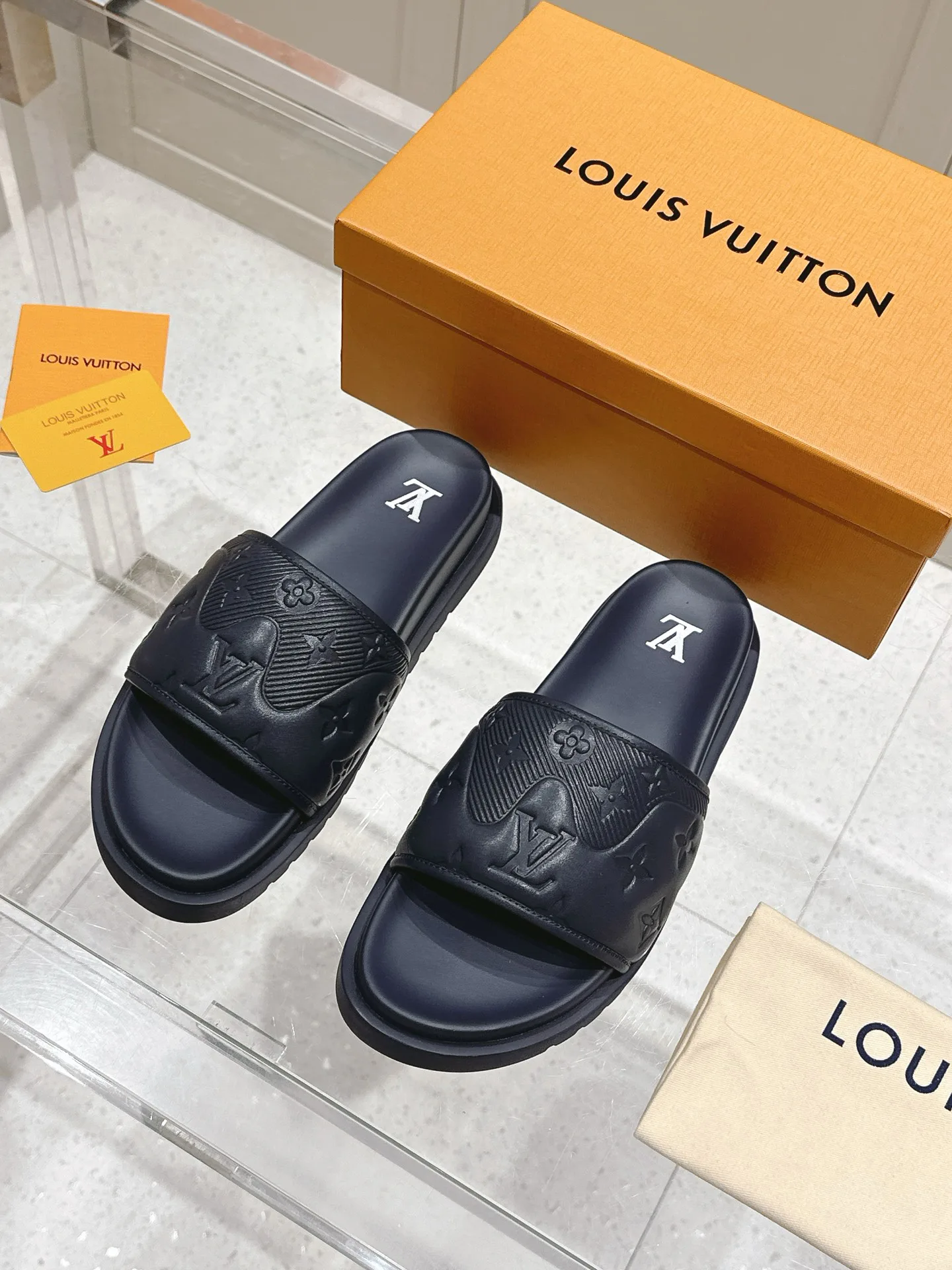 Шлепанцы Мужские Louis Vuitton 35768