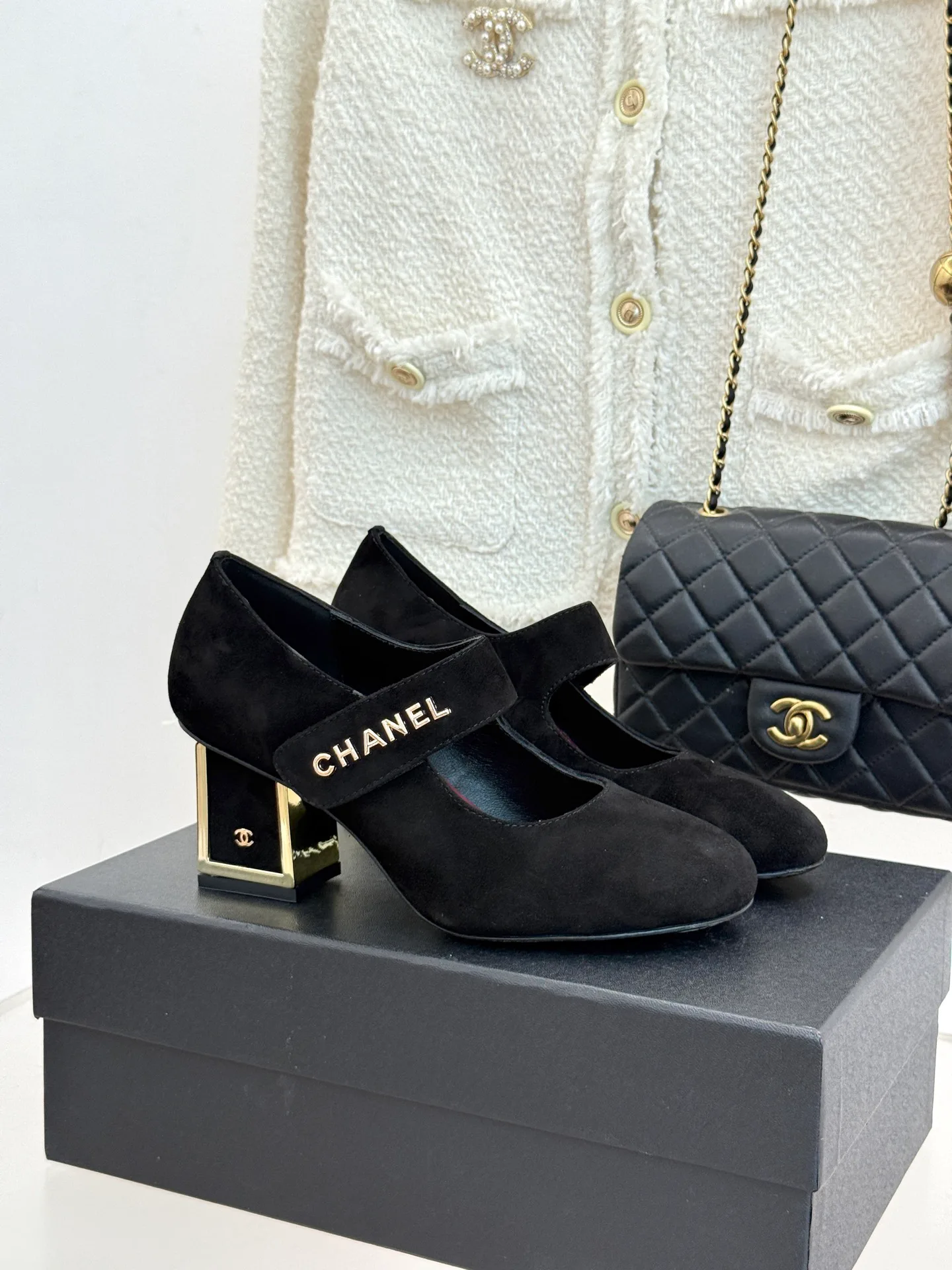 Туфли Женские Chanel 18092666