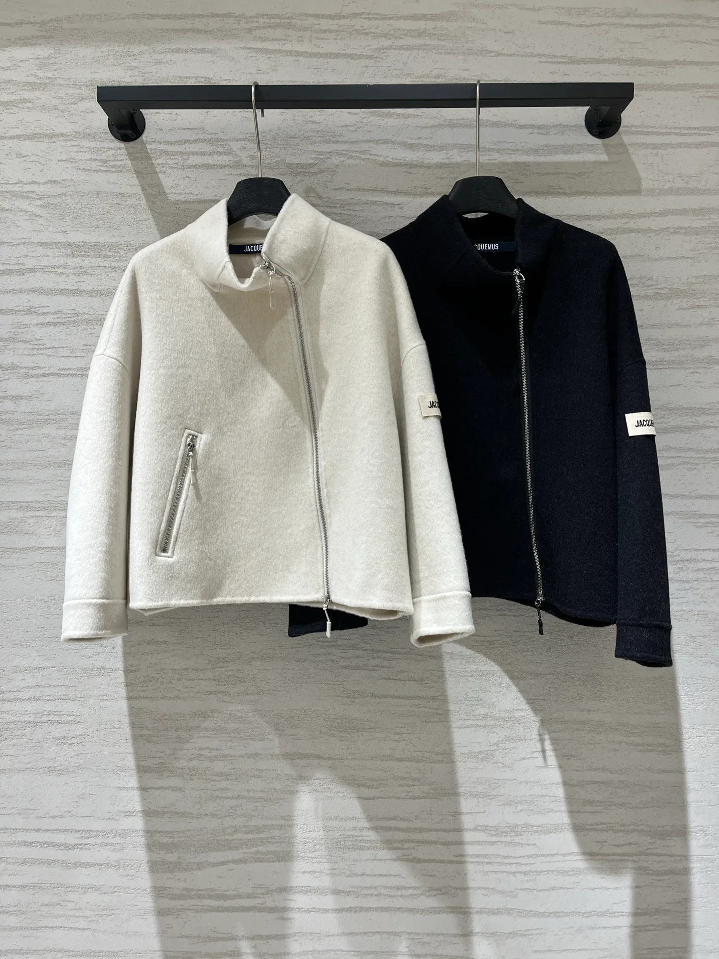 Куртки И Пуховики Женские Jacquemus 18533345