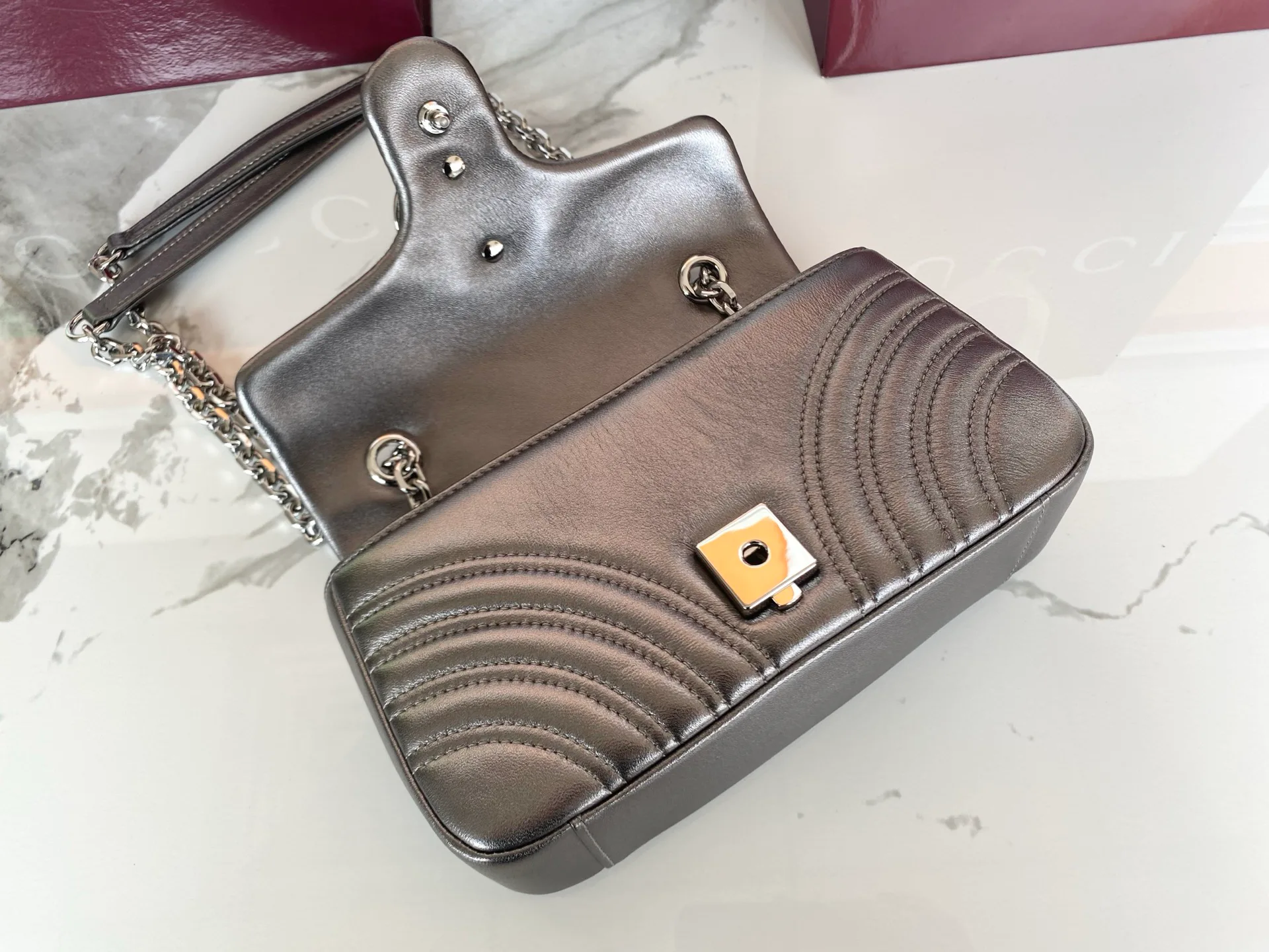 Классические Сумки Женские Gucci 10415413