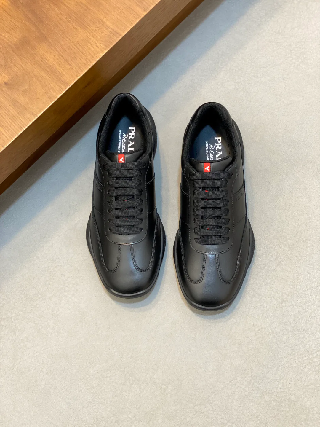 Кроссовки Мужские Prada 18055216