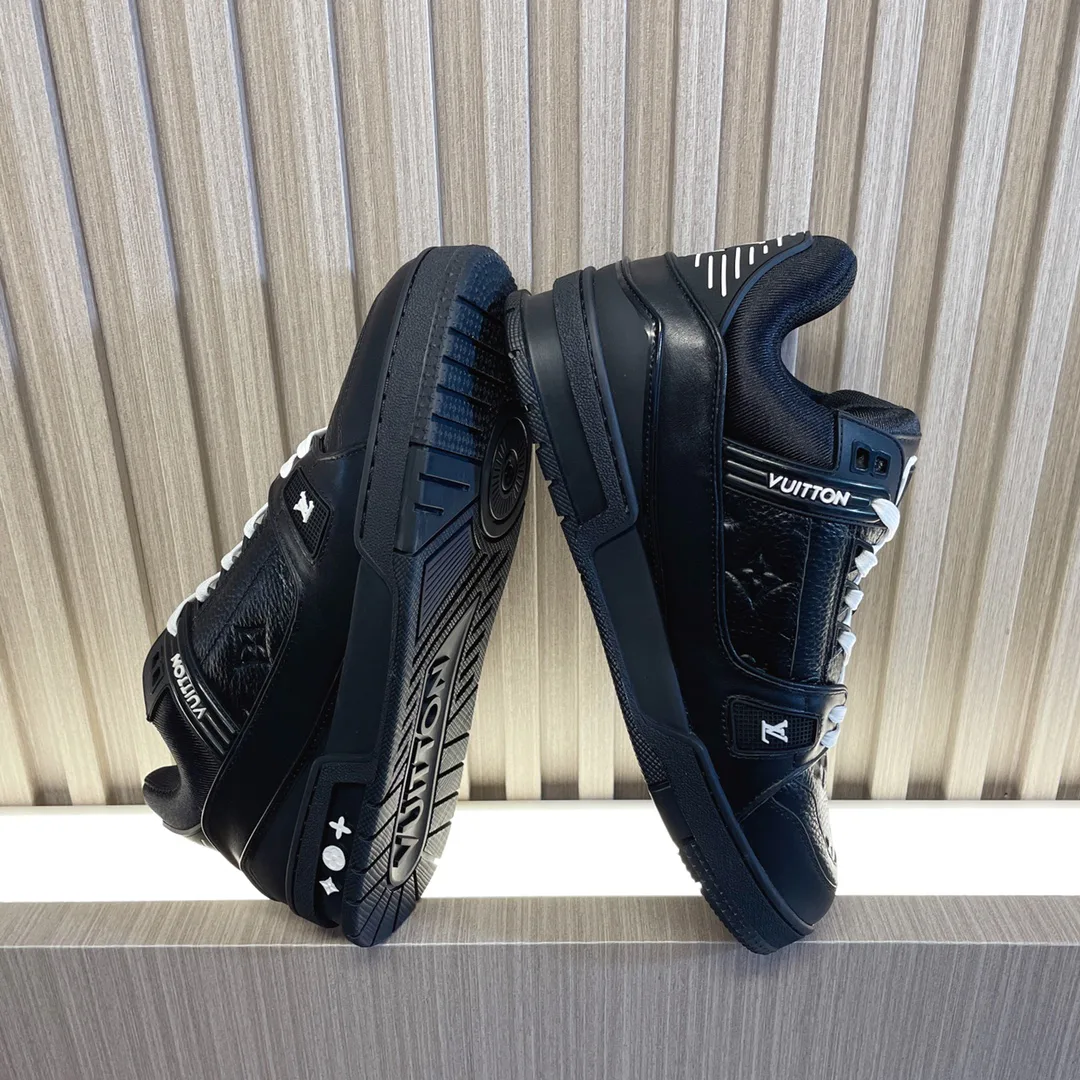 Кроссовки Женские Louis Vuitton 36044