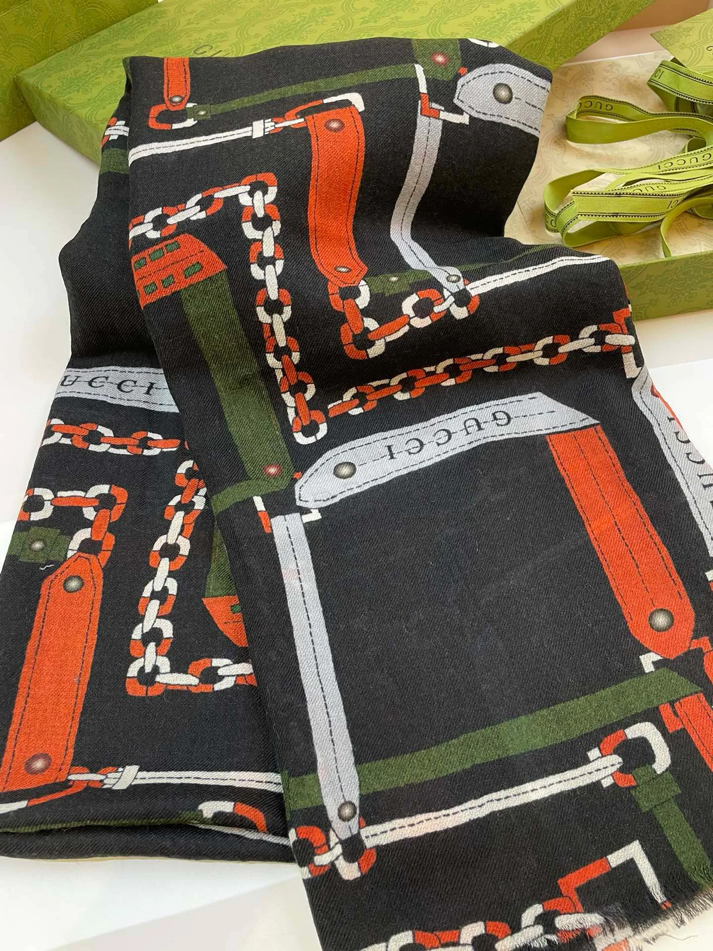 Шарфы Gucci 159120