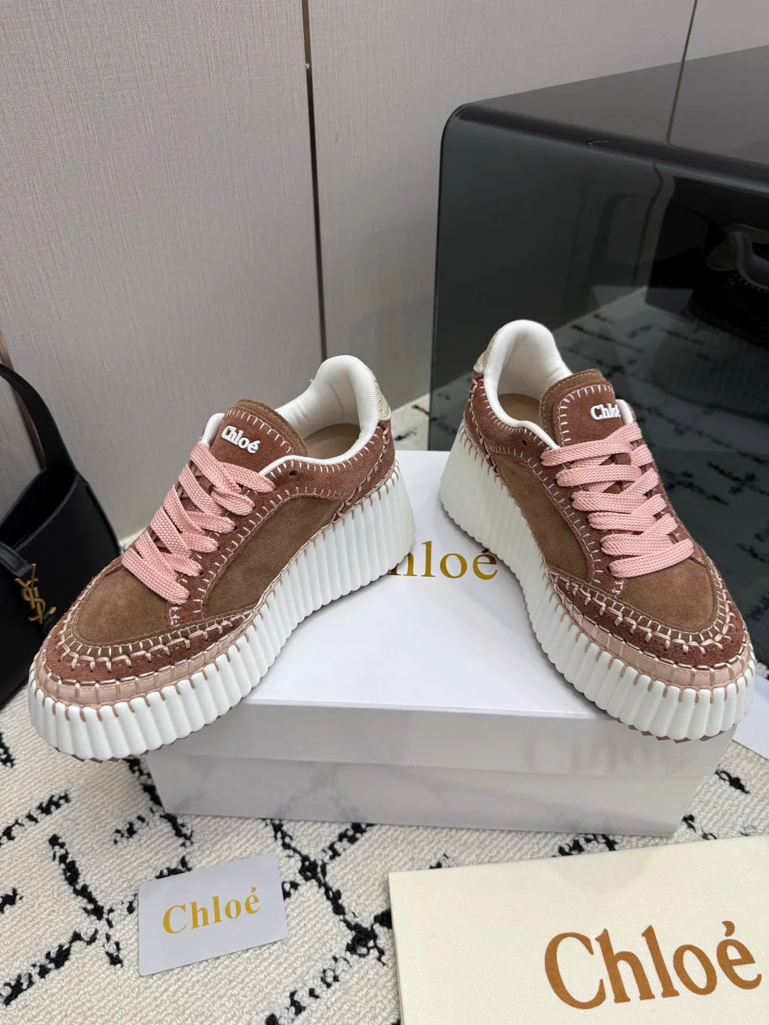 Кроссовки Женские Chloe 19336887