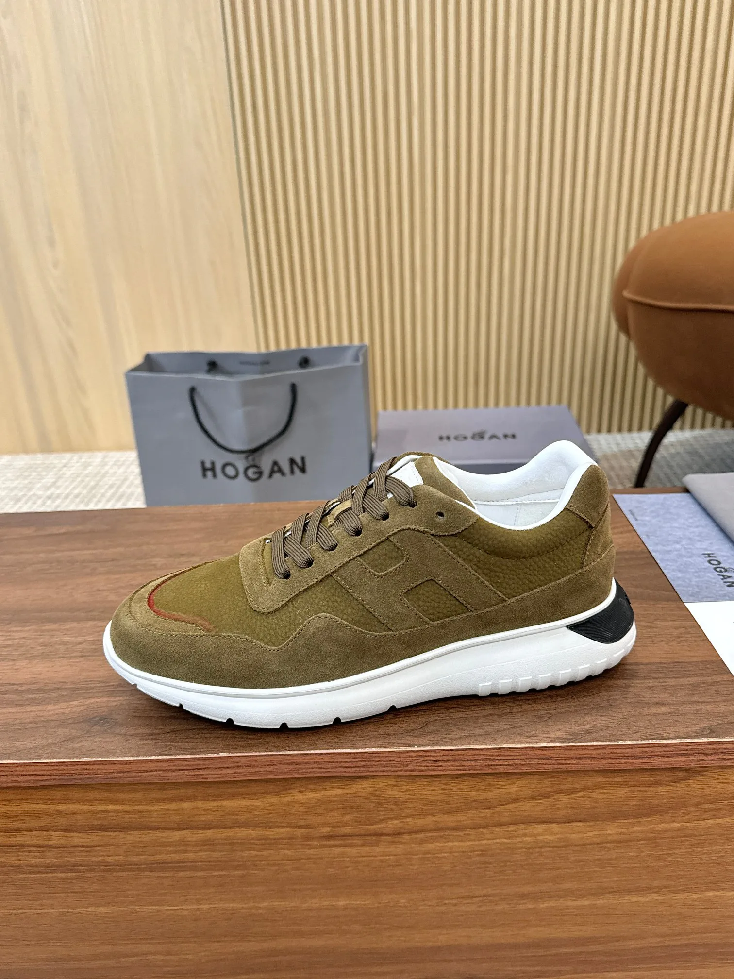 Кроссовки Женские Hogan 12835355