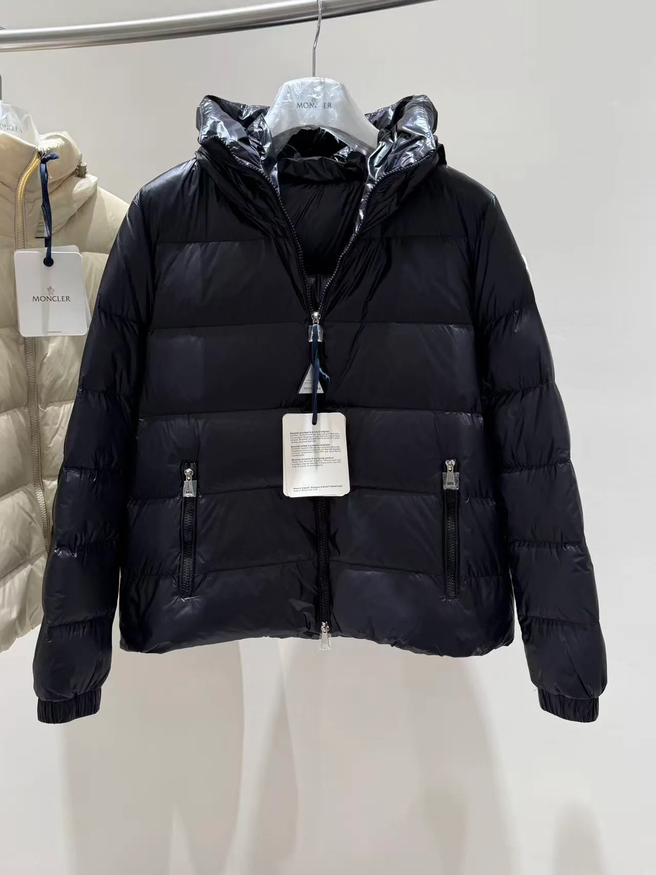 Куртки И Пуховики Женские Moncler 18184483