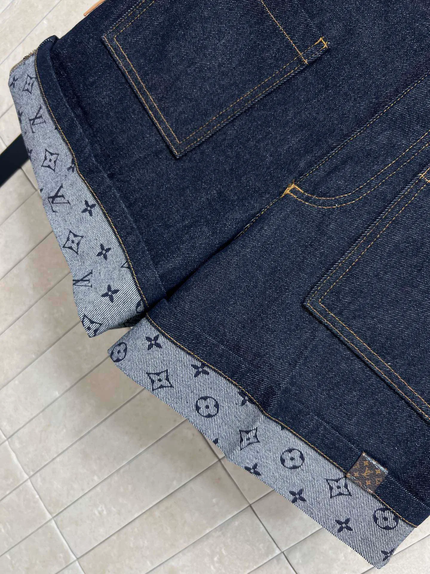 Шорты Женские Louis Vuitton 11612377