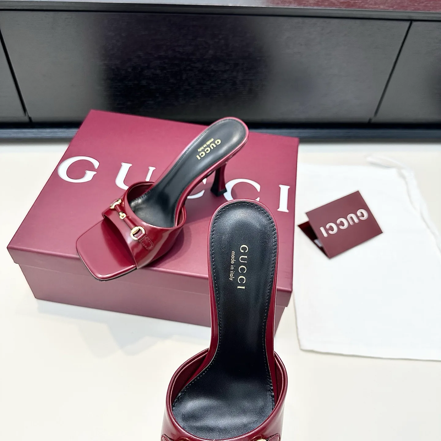 Босоножки Женские Gucci 17614700