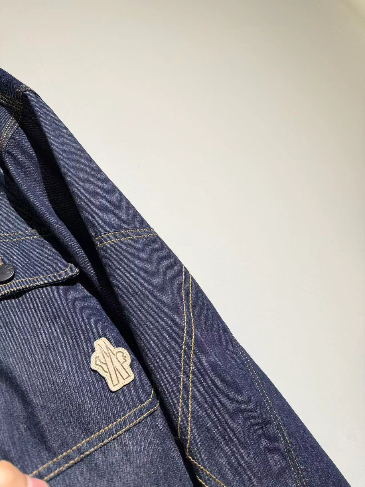 Куртки И Пуховики Мужские Moncler 11515059