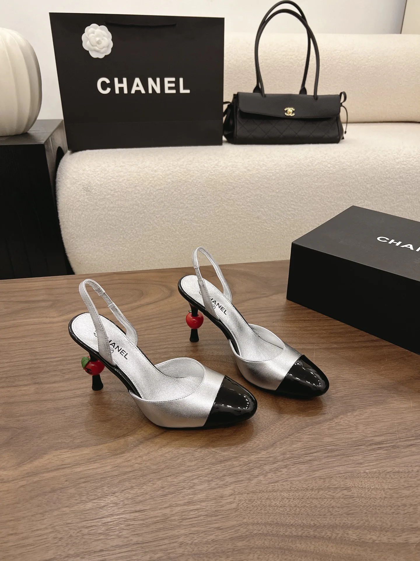 Туфли Женские Chanel 16944212