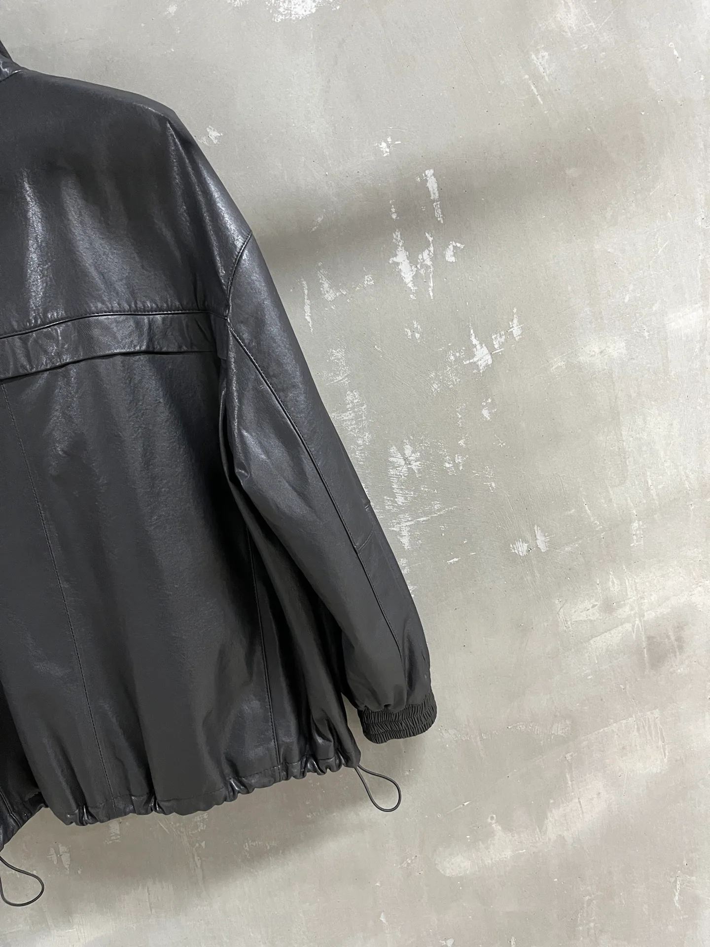 Кожаные Куртки И Дублёнки Женские Prada 18172846