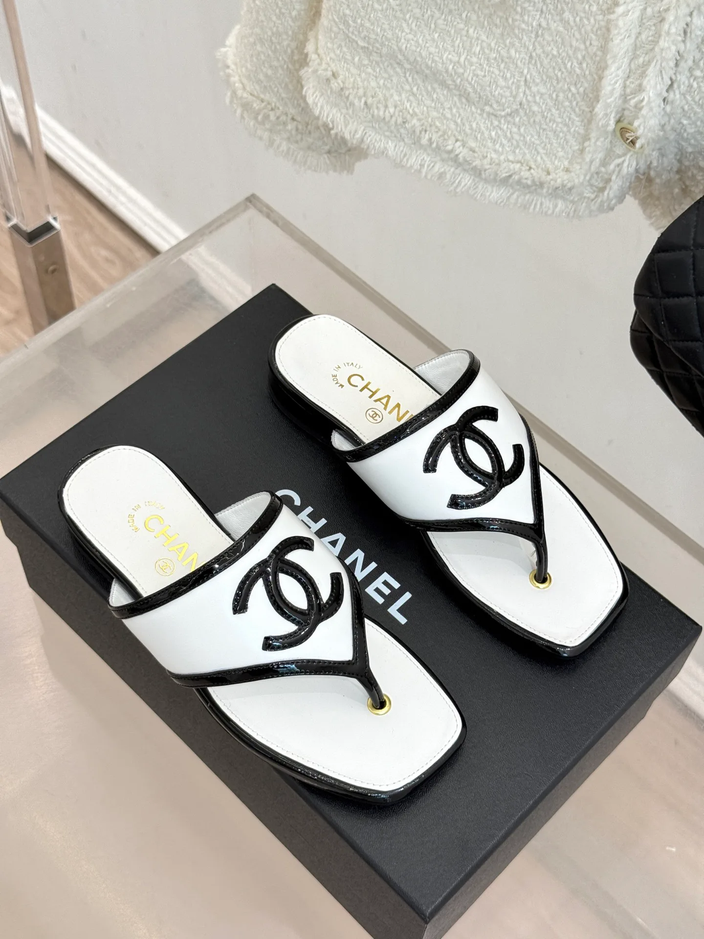 Шлепанцы Женские Chanel 17425291