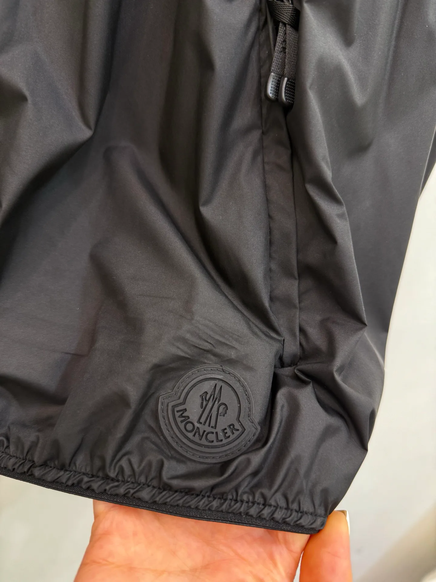 Куртки И Пуховики Женские Moncler 18767777