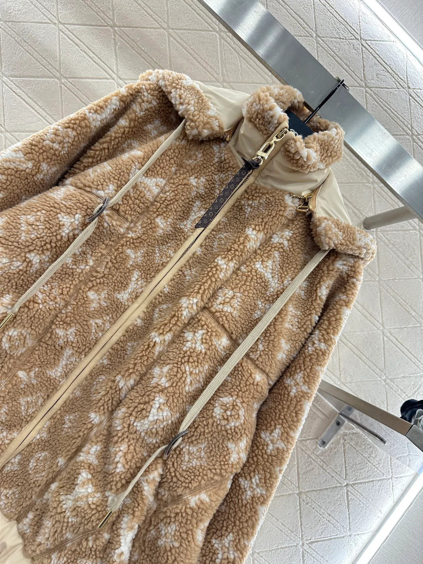 Куртки Женские Louis Vuitton 189304