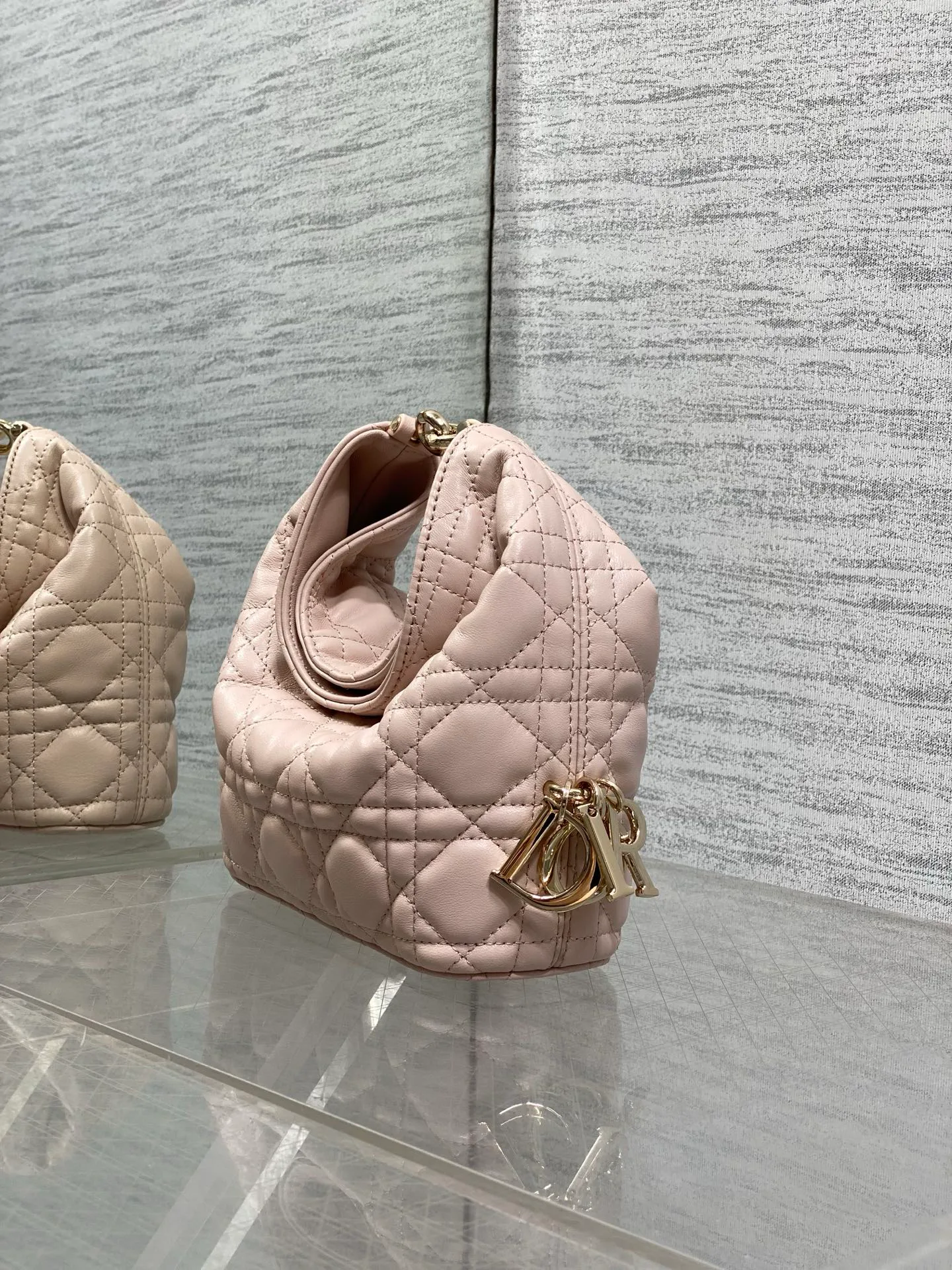 Классические Сумки Женские Christian Dior 18242087