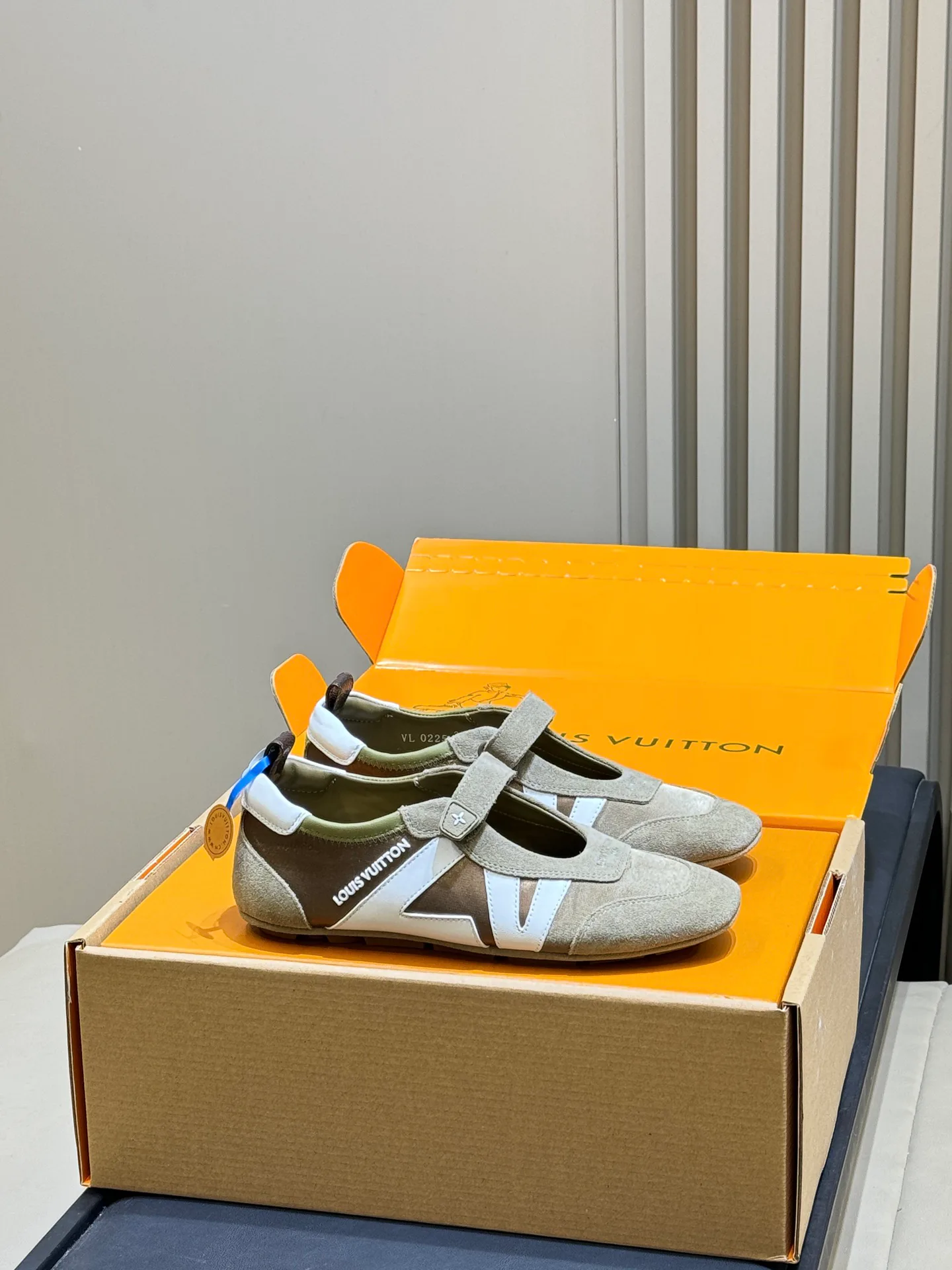 Босоножки Женские Louis Vuitton 11258736