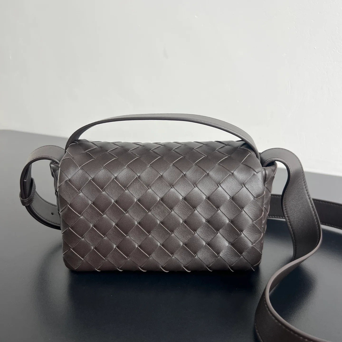 Сумки На Ремне Женские Bottega Veneta 13306148
