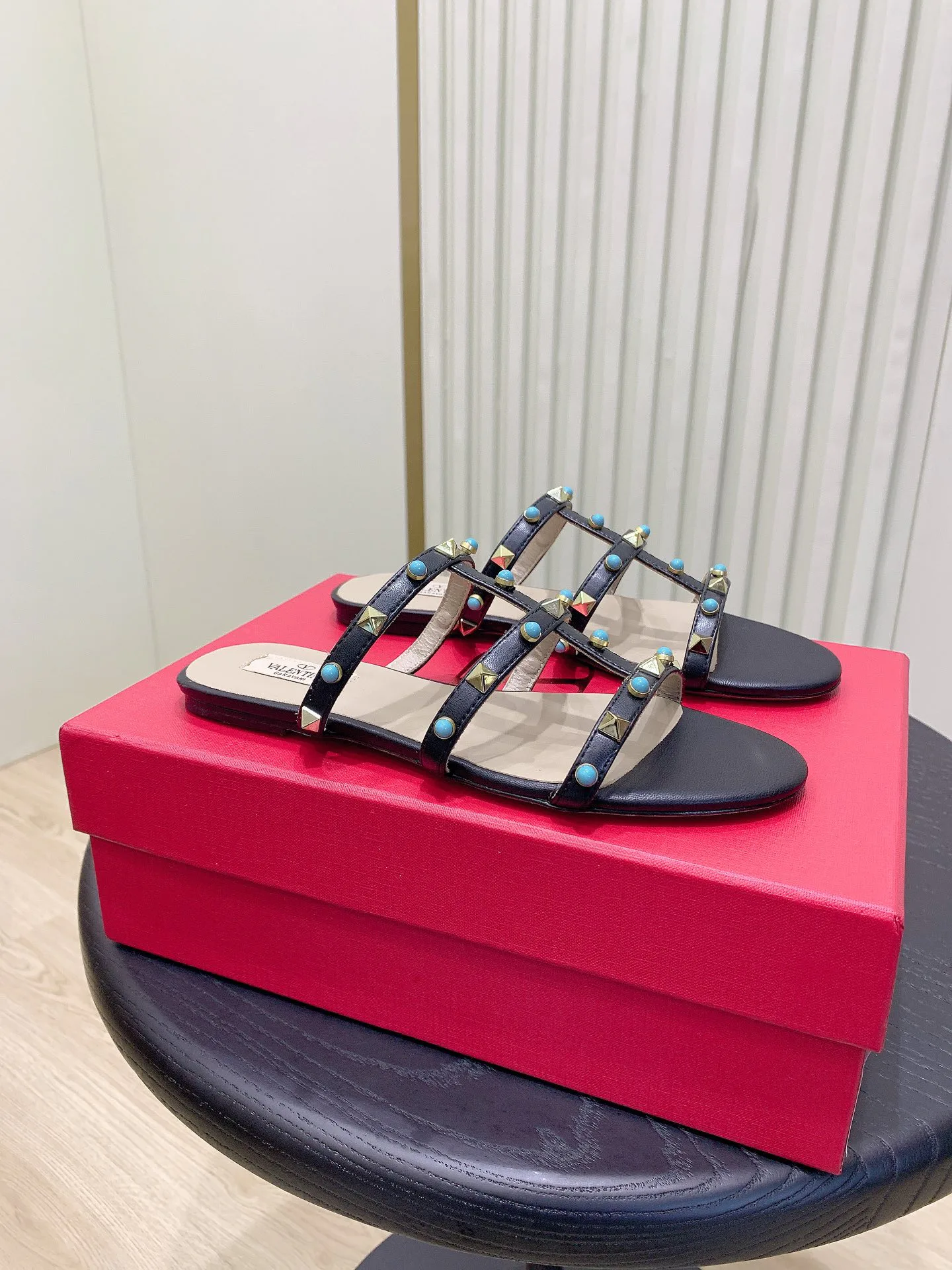 Шлепанцы Женские Valentino 748133