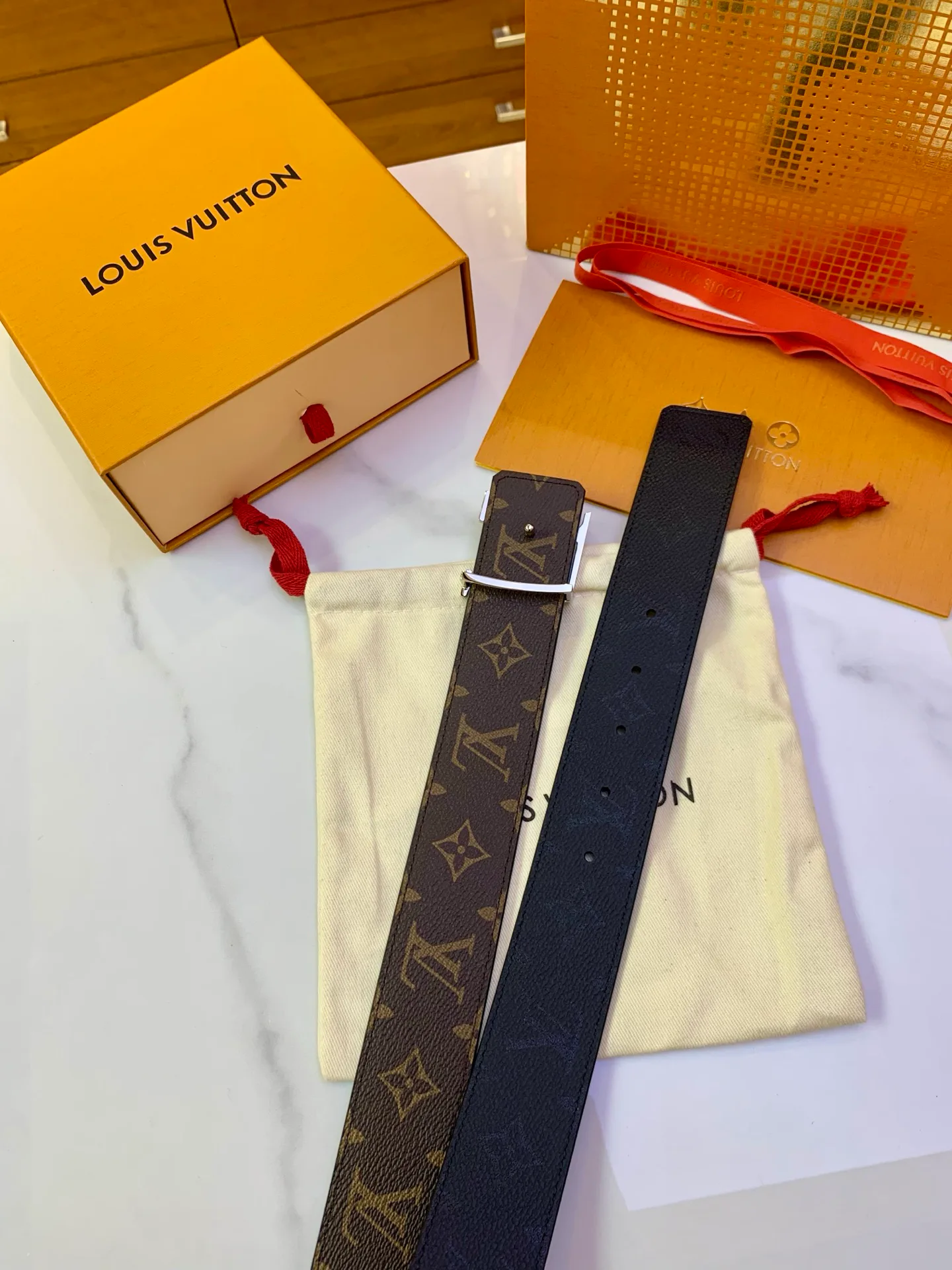 Ремни Louis Vuitton 17725246