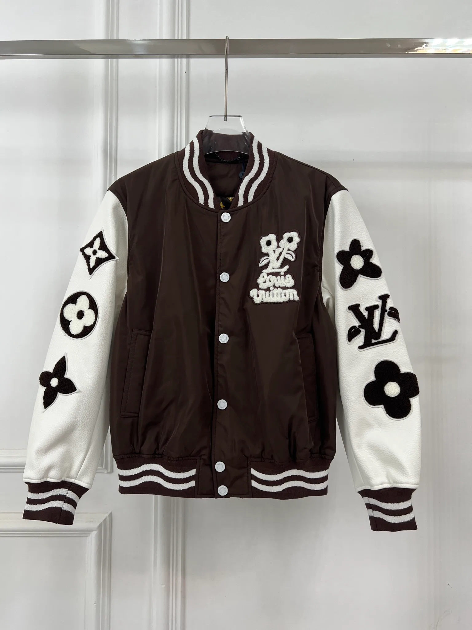 Куртки И Пуховики Женские Louis Vuitton 12842395