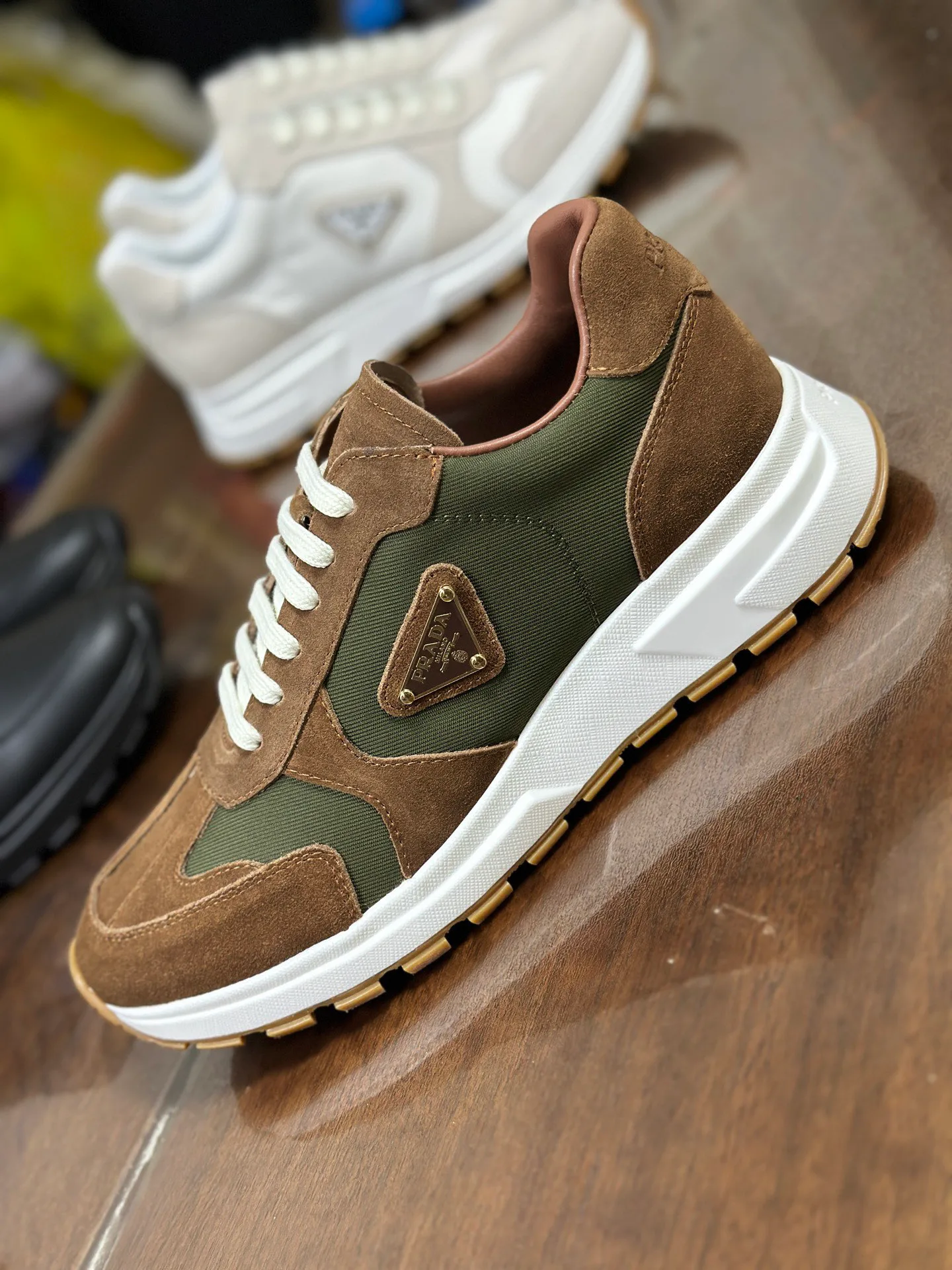 Кроссовки Мужские Prada 18708496