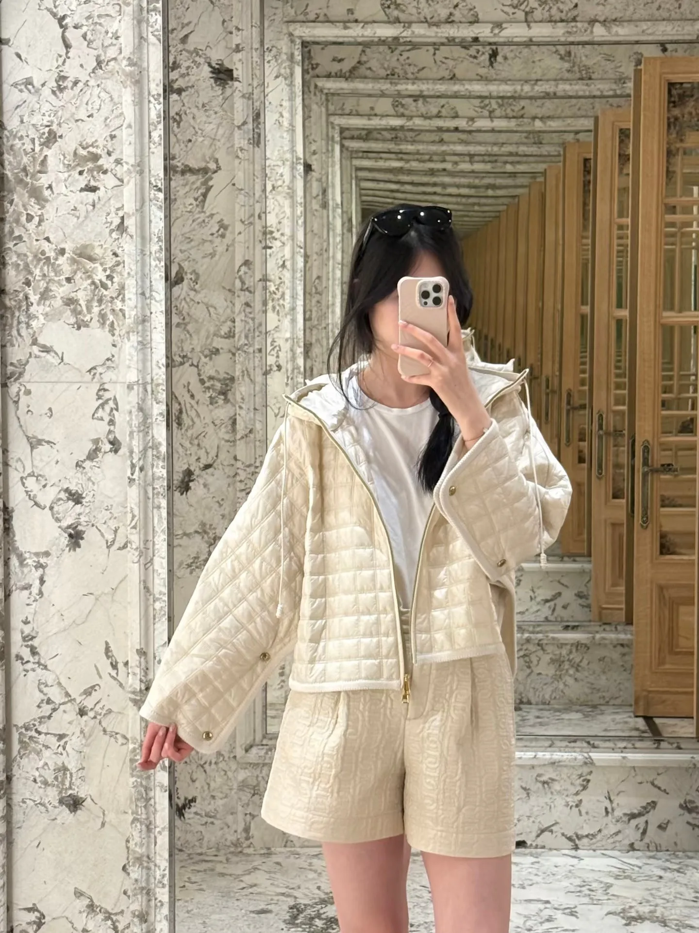 Куртки И Пуховики Женские Moncler 18044529