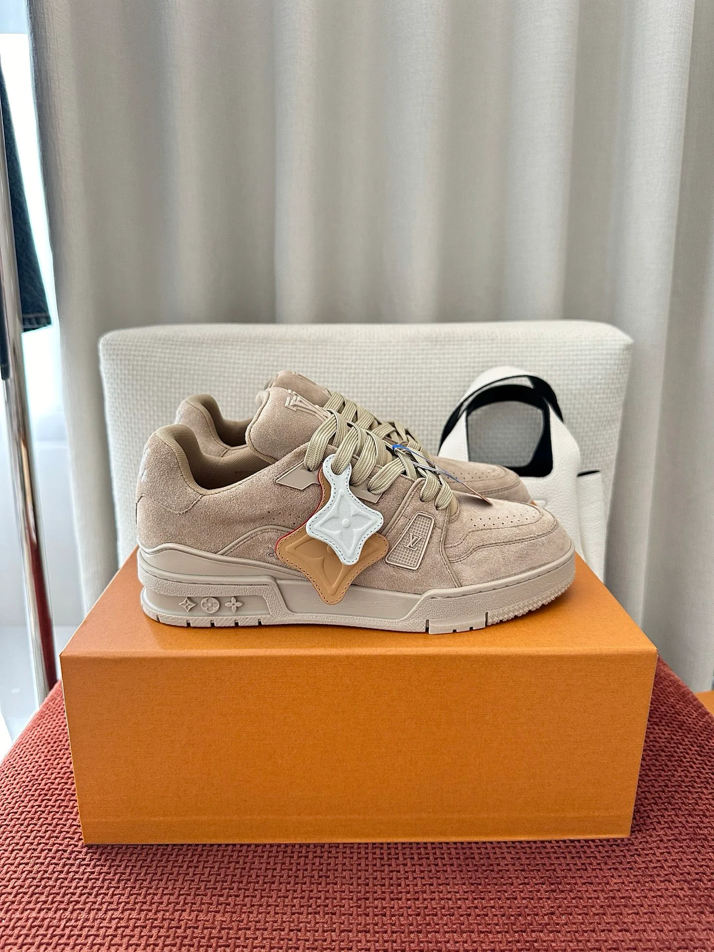 Кроссовки Мужские Louis Vuitton 17449377