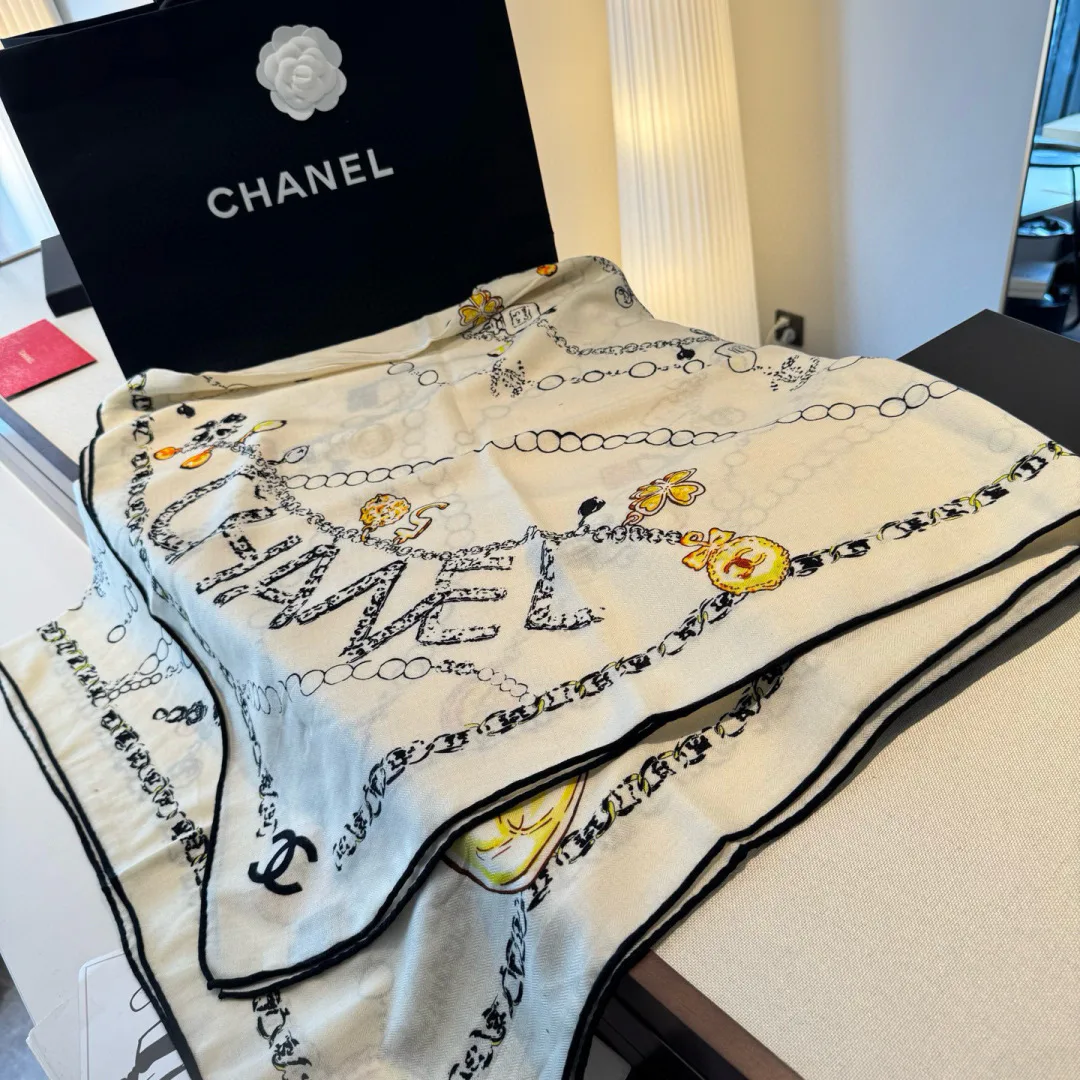 Платки Chanel 1479055