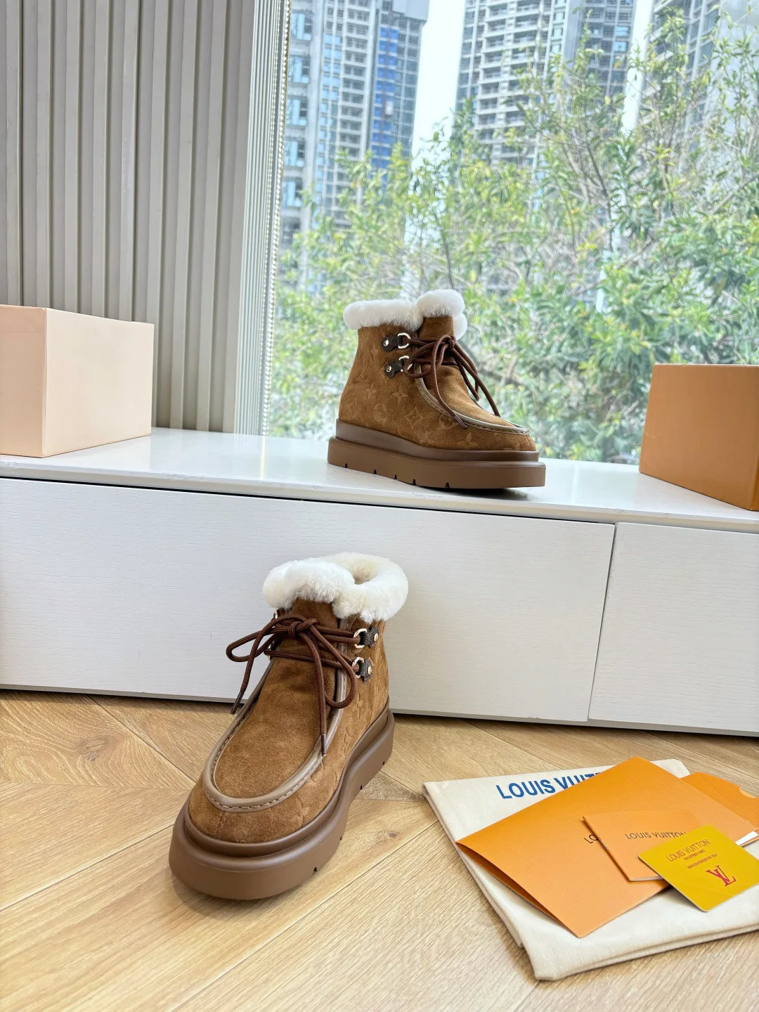 Угги Женские Louis Vuitton 1260312