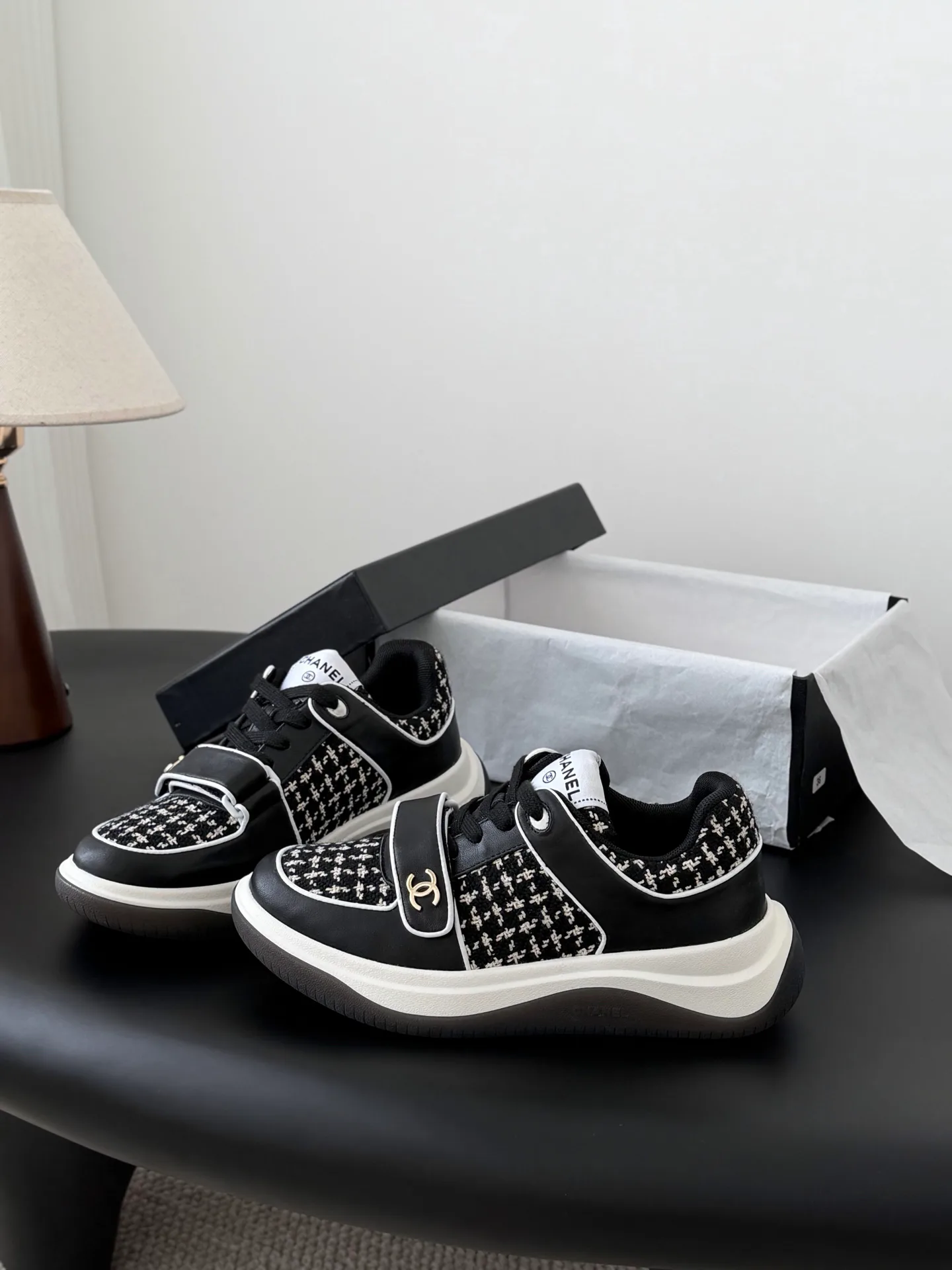 Кроссовки Женские Chanel 11541996