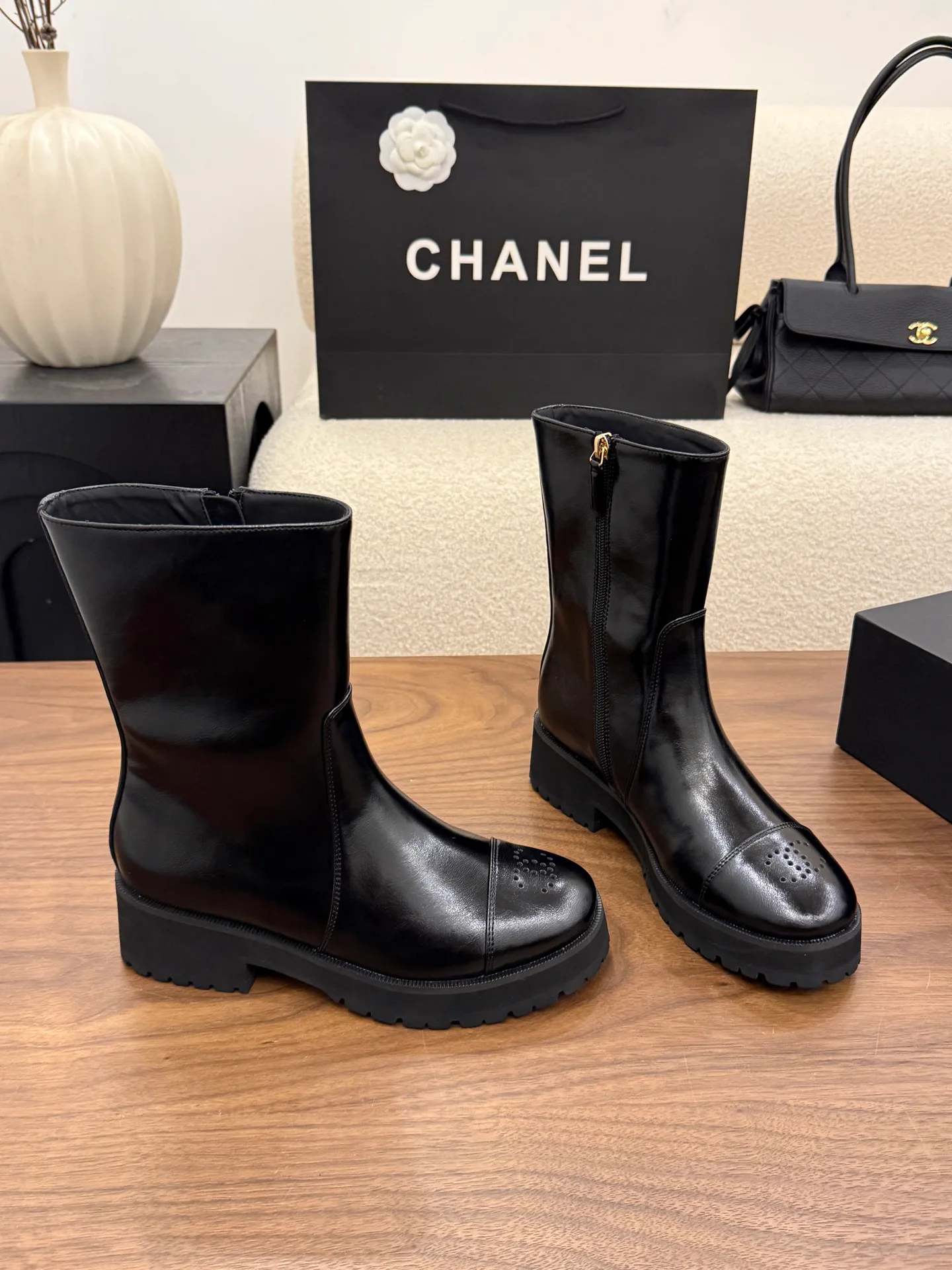Сапоги Женские Chanel 18275728