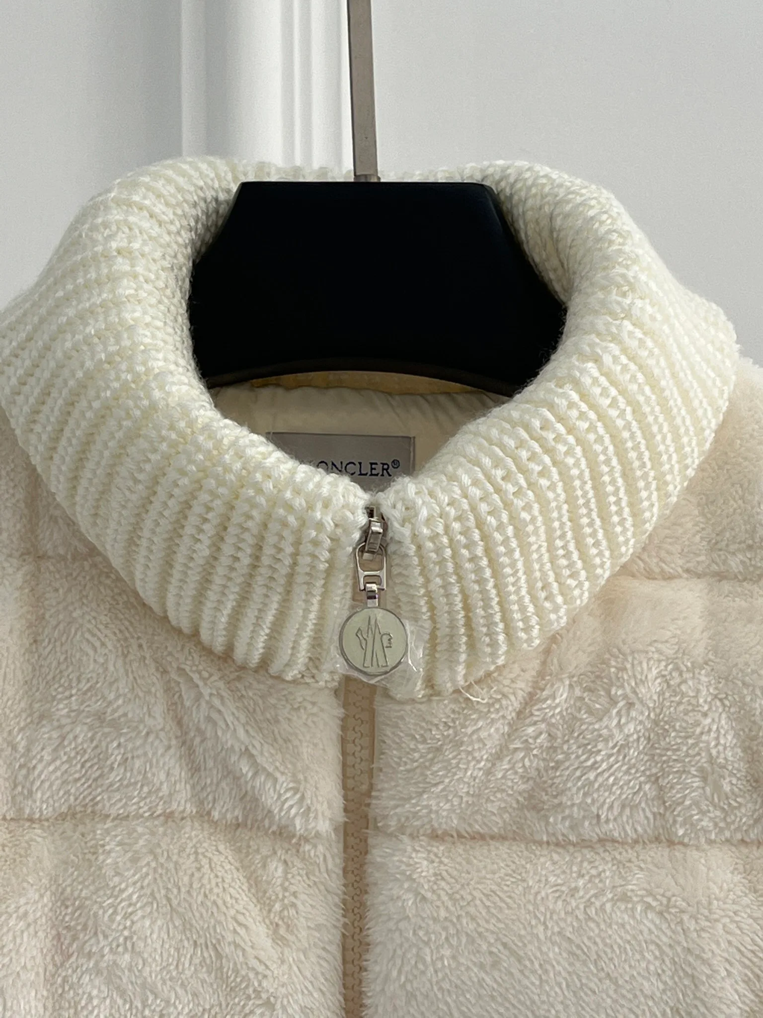 Куртки И Пуховики Женские Moncler 18416236