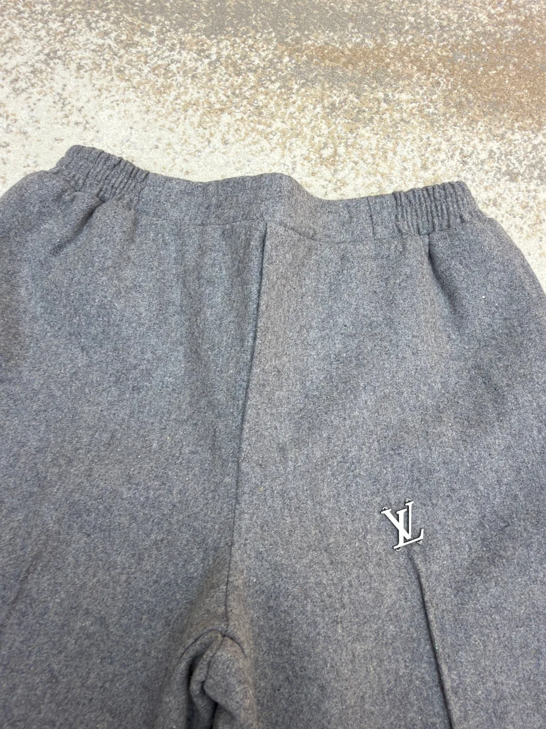 Брюки Мужские Louis Vuitton 6839628
