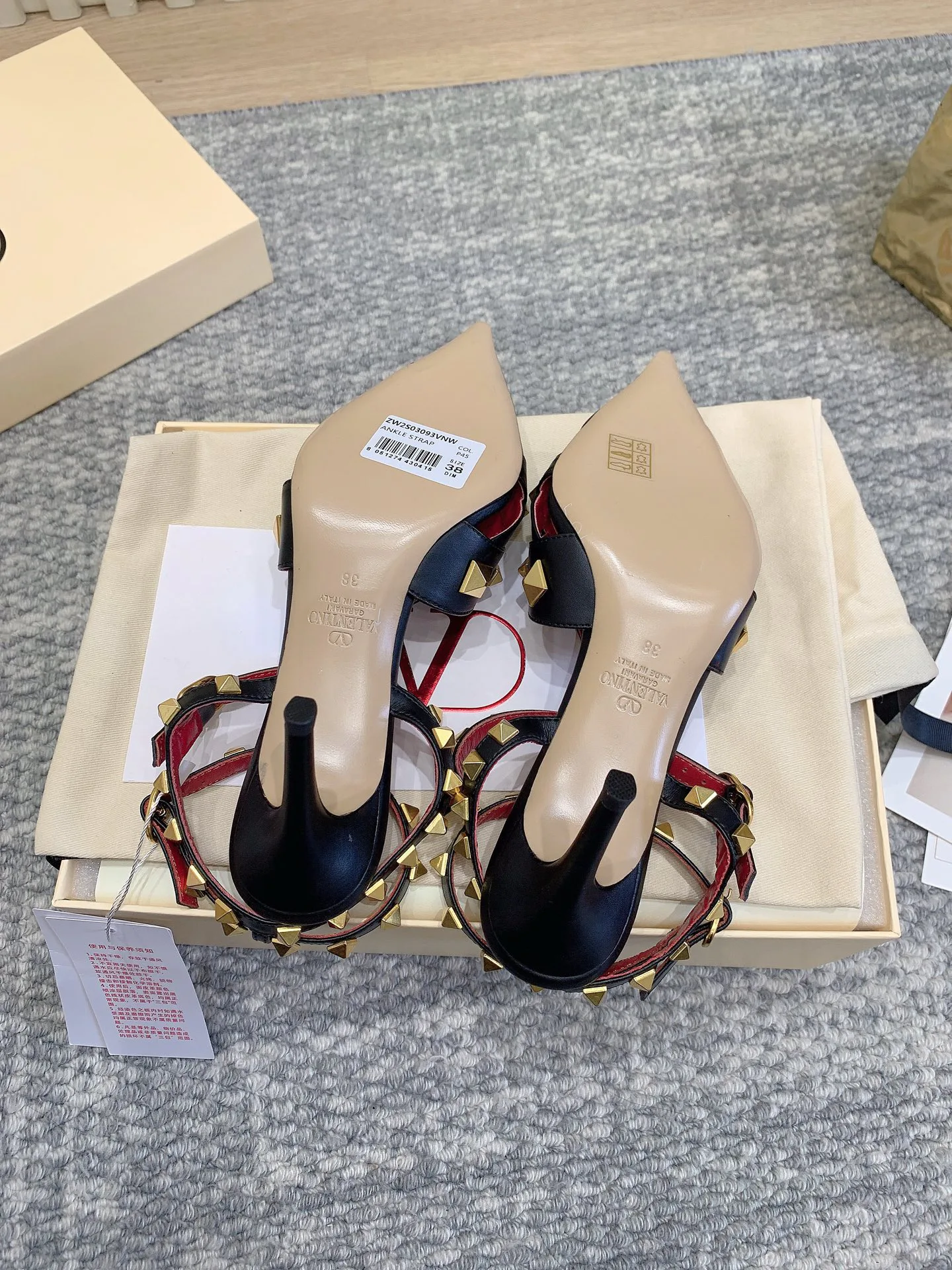 Босоножки Женские Valentino 819660