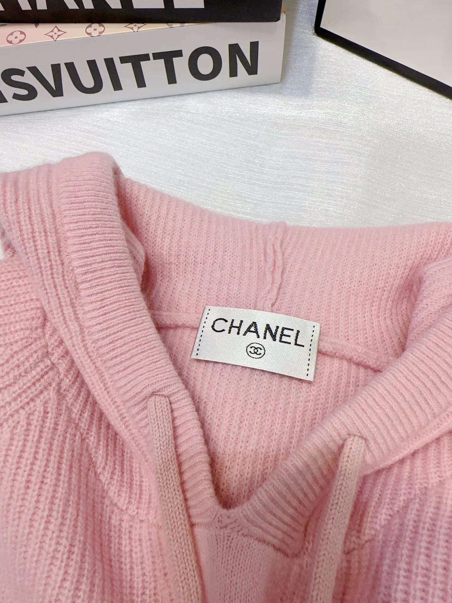 Джемперы И Свитеры Женские Chanel 5019259