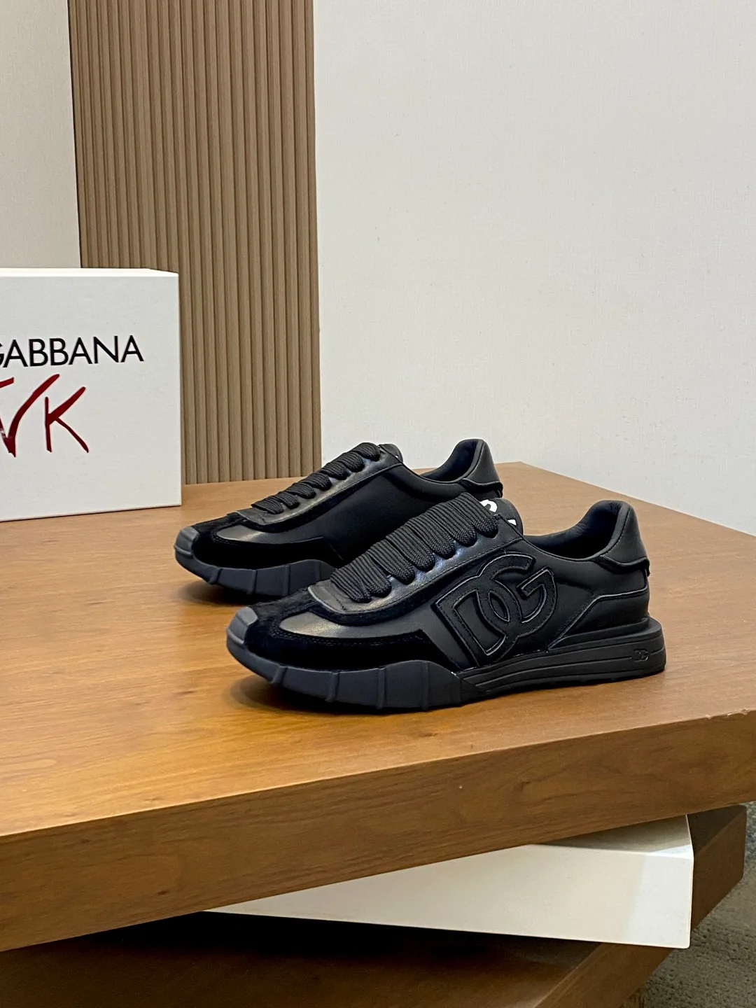 Кроссовки Мужские Dolce & Gabbana 18827617