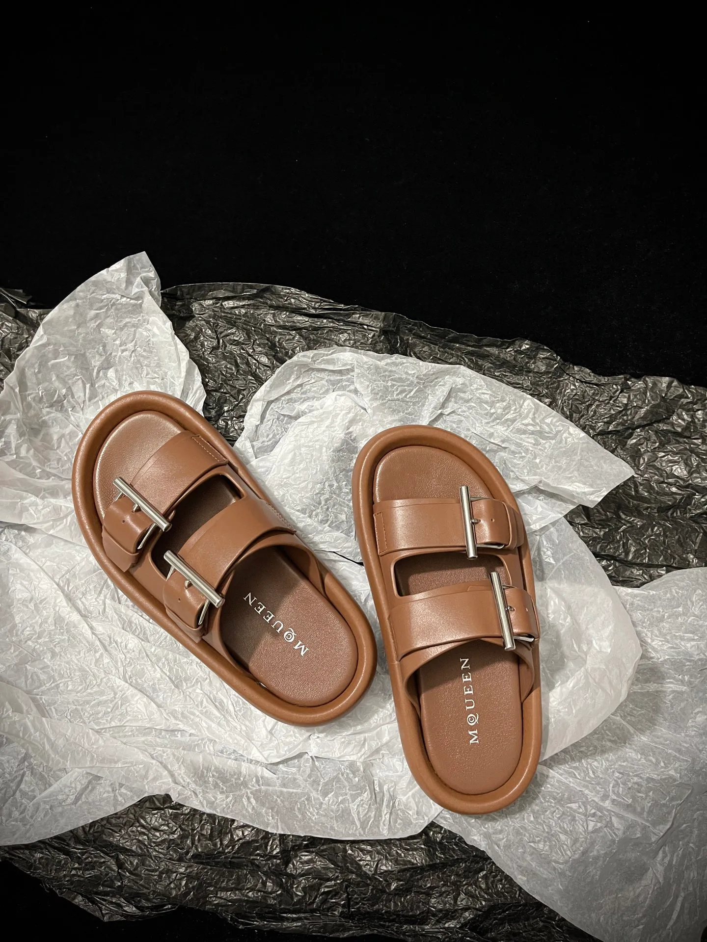 Шлепанцы Женские Alexander Mcqueen 10370