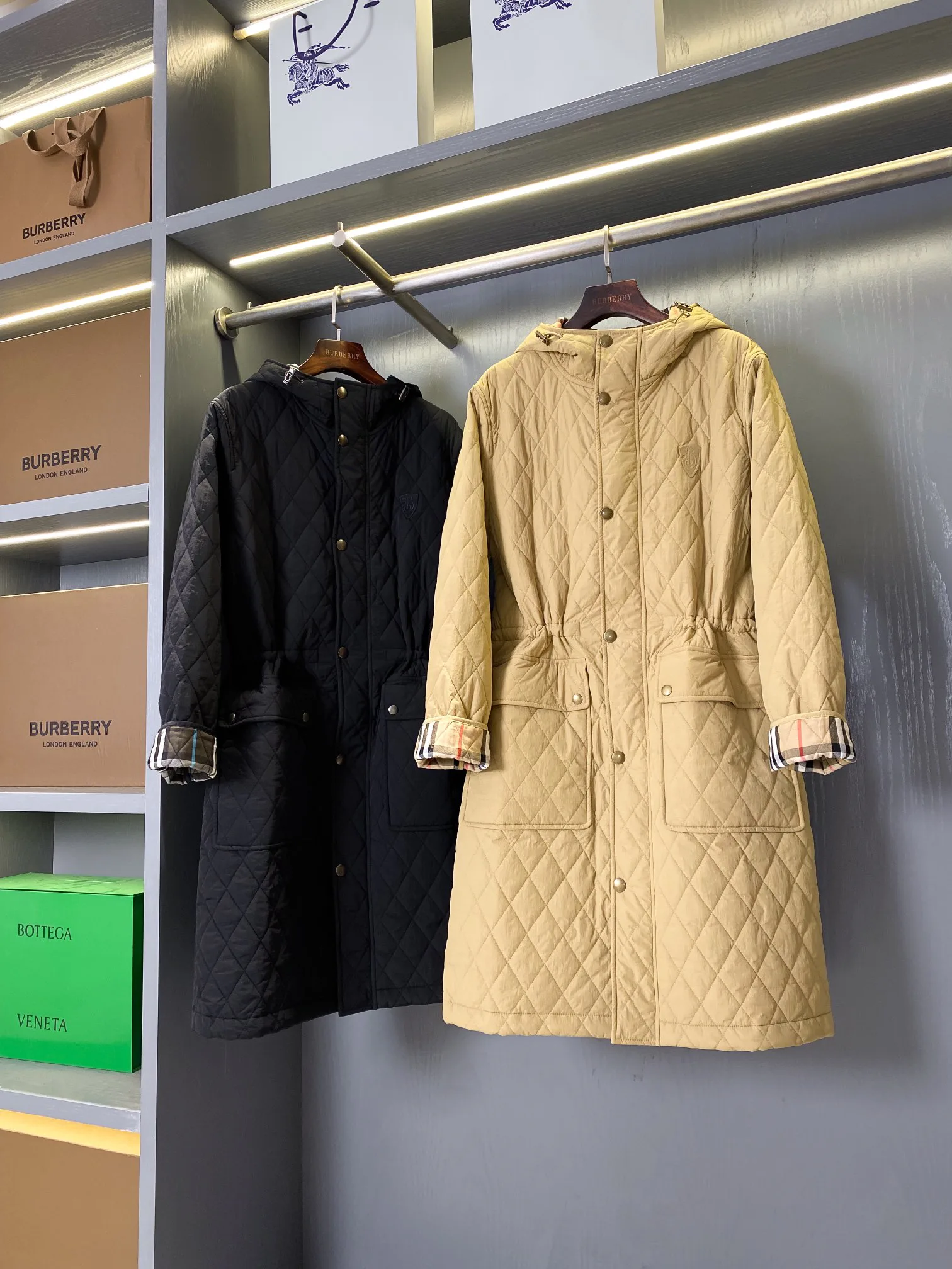 Куртки И Пуховики Женские Burberry 18206353