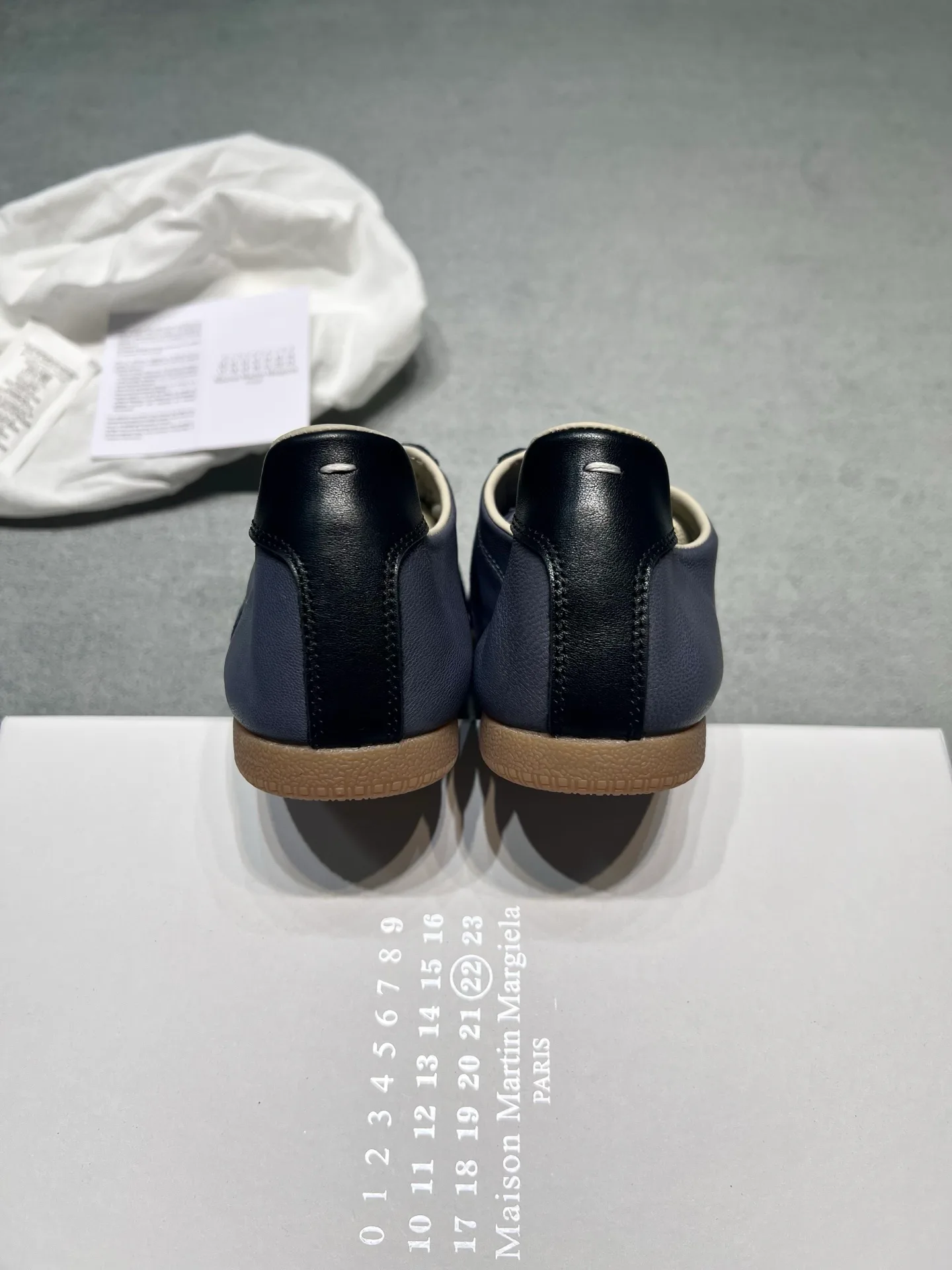 Кроссовки Женские Maison Margiela 18366874
